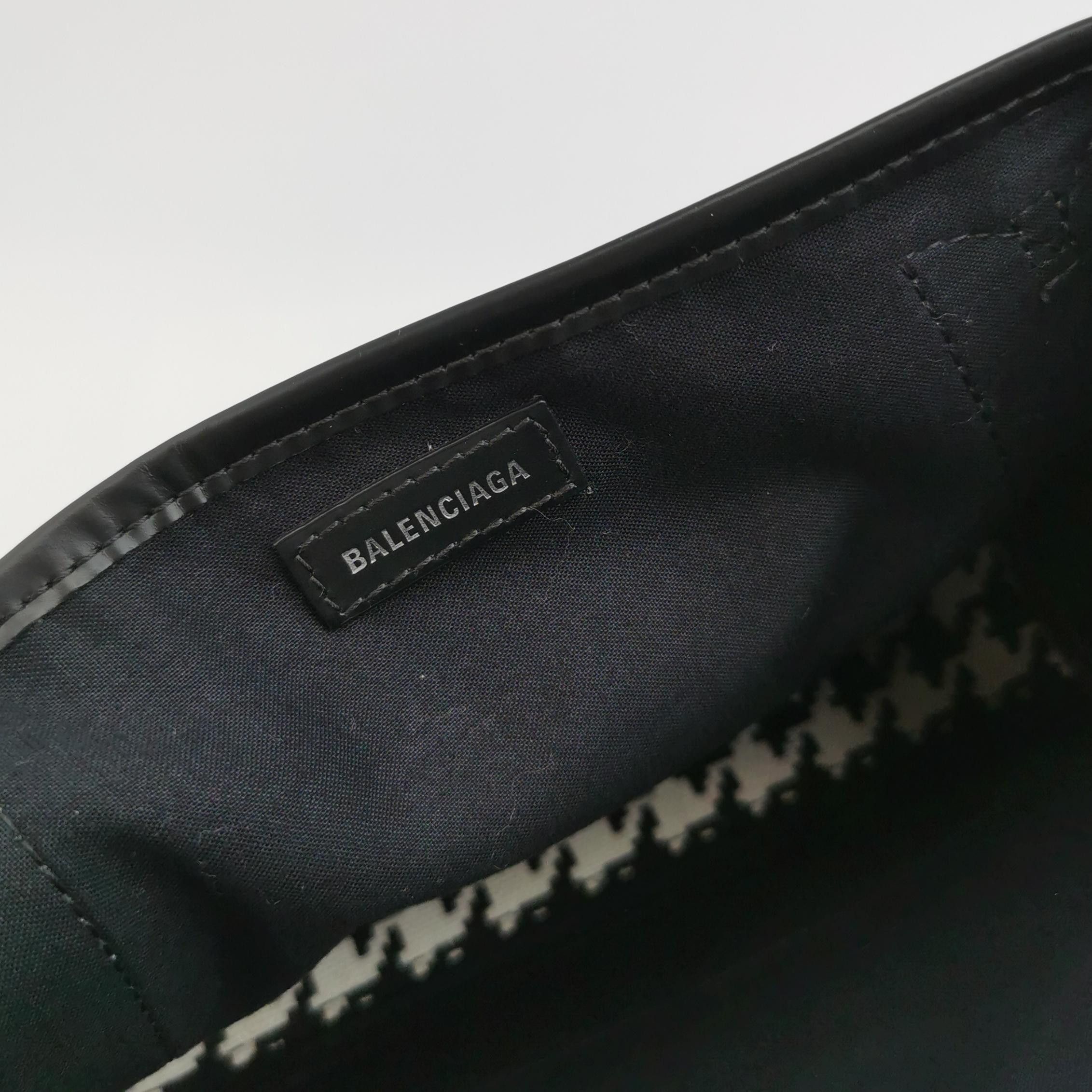 Balenciaga Balenciaga Women os Tote Bags Size ONE SIZE - 8 Thumbnail