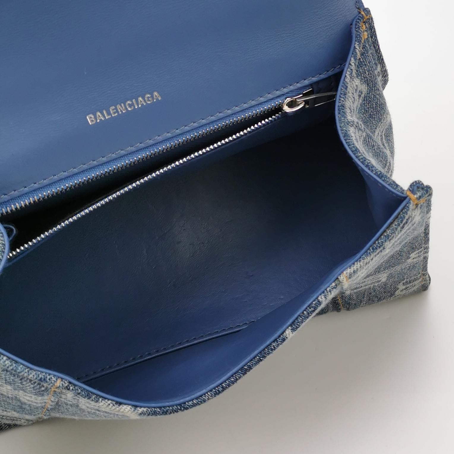 Balenciaga Balenciaga Women os Shoulder Bags Size ONE SIZE - 7 Thumbnail