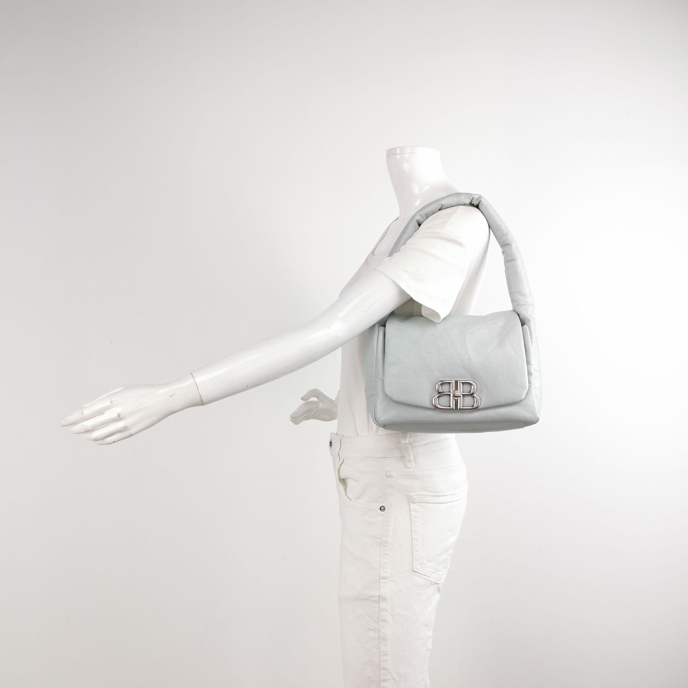 Balenciaga Balenciaga Women os Shoulder Bags Size ONE SIZE - 2 Thumbnail