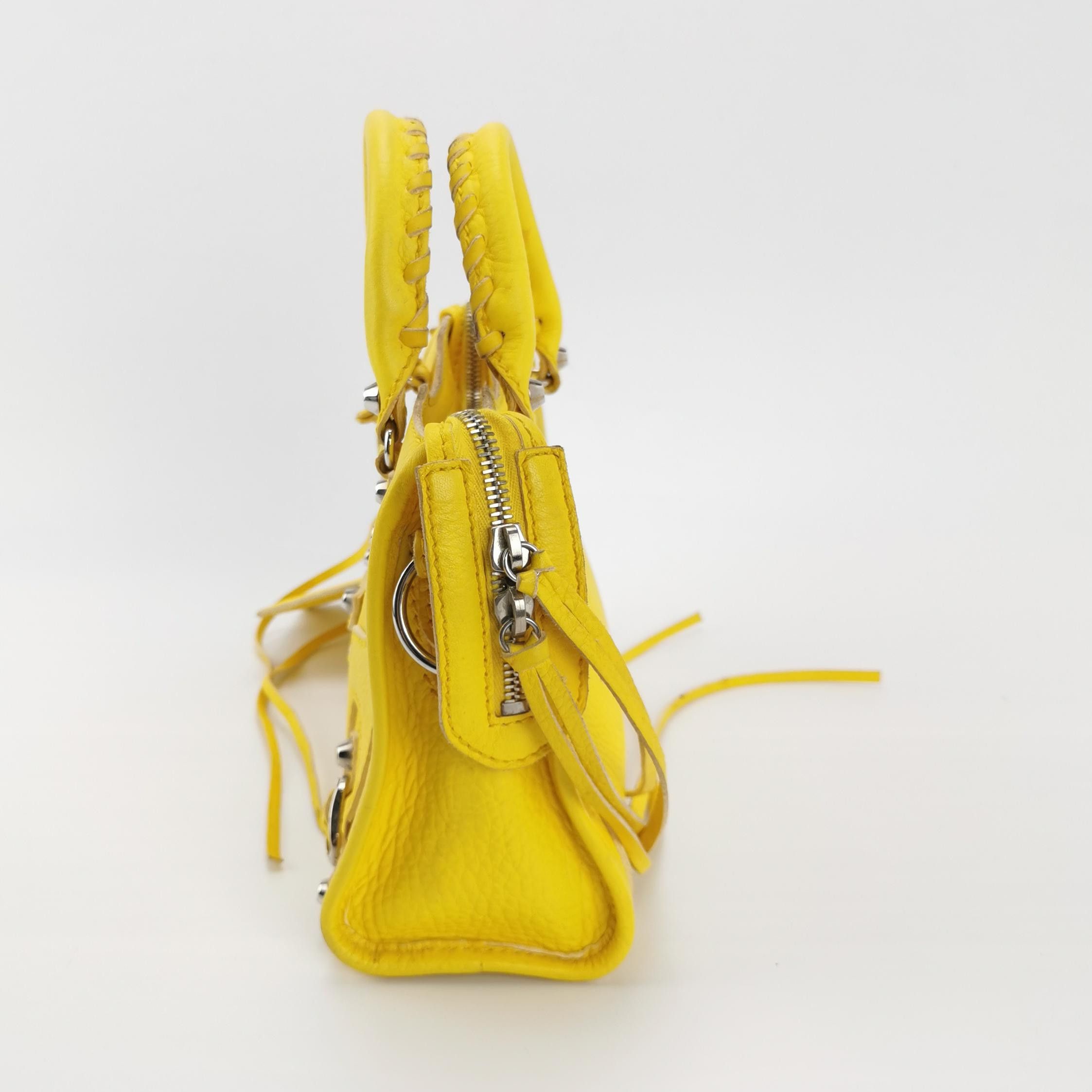 Balenciaga Balenciaga Women os Crossbody Bags Size ONE SIZE - 3 Thumbnail