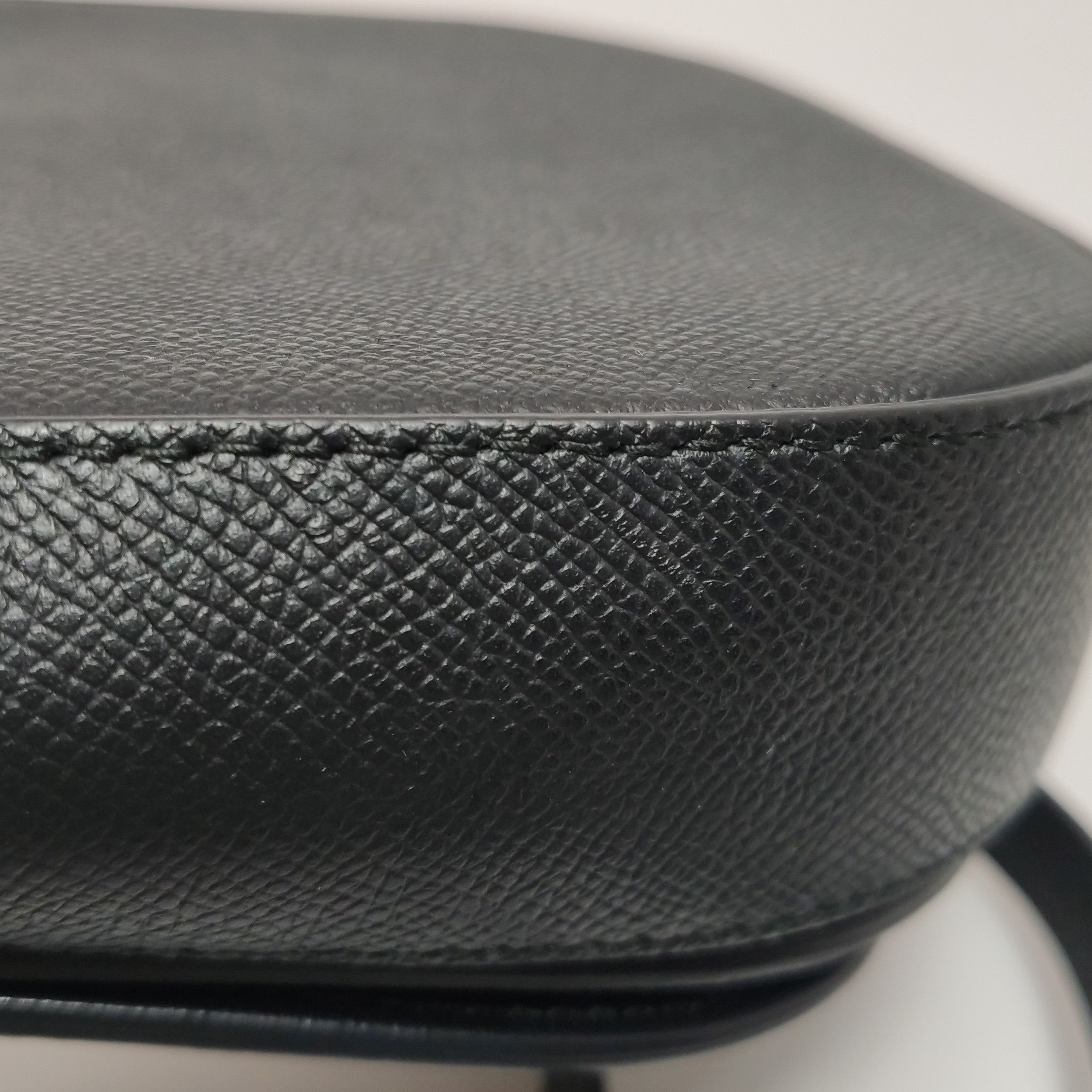 Balenciaga Balenciaga Women os Crossbody Bags Size ONE SIZE - 16 Thumbnail
