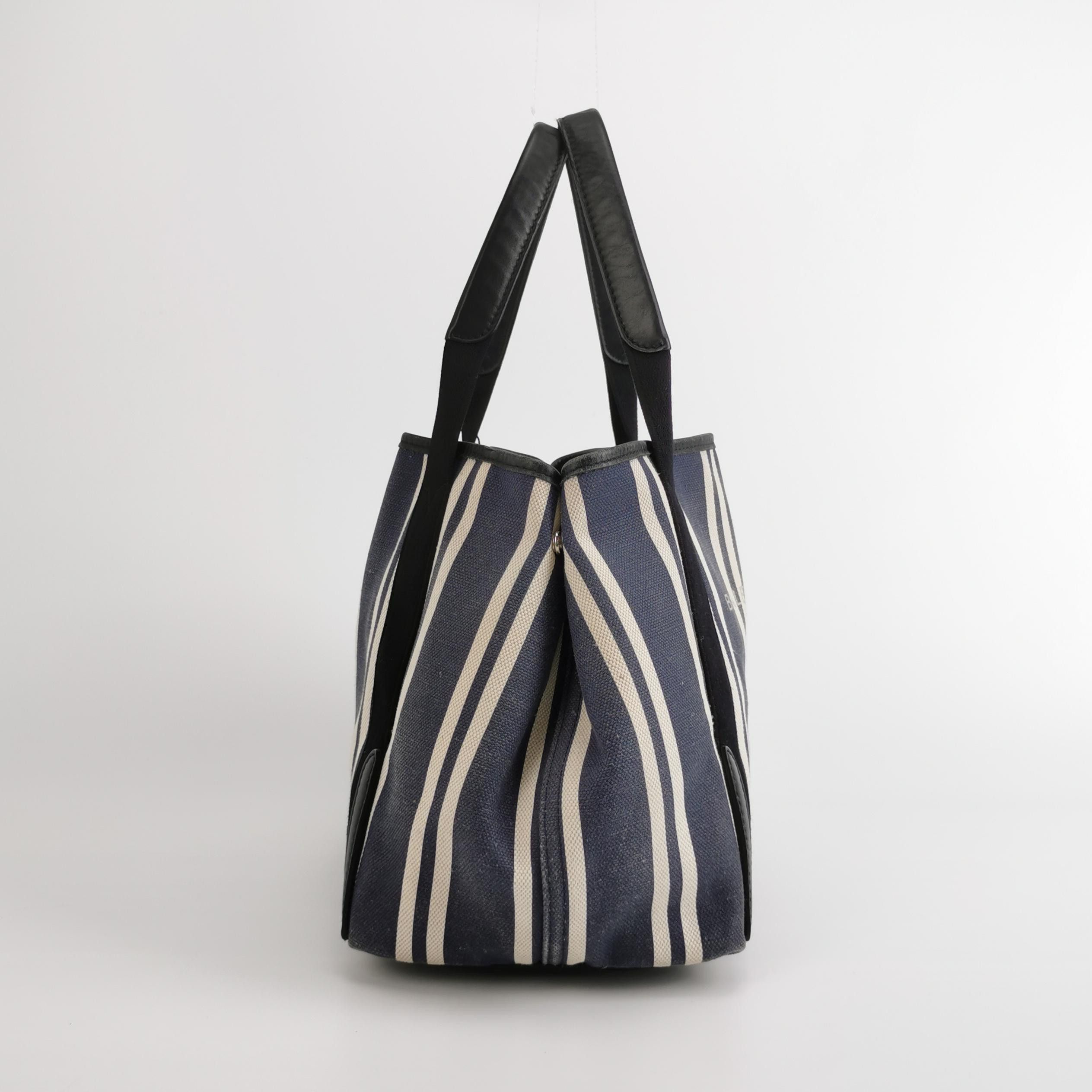 Balenciaga Balenciaga Women os Shoulder Bags Size ONE SIZE - 5 Thumbnail