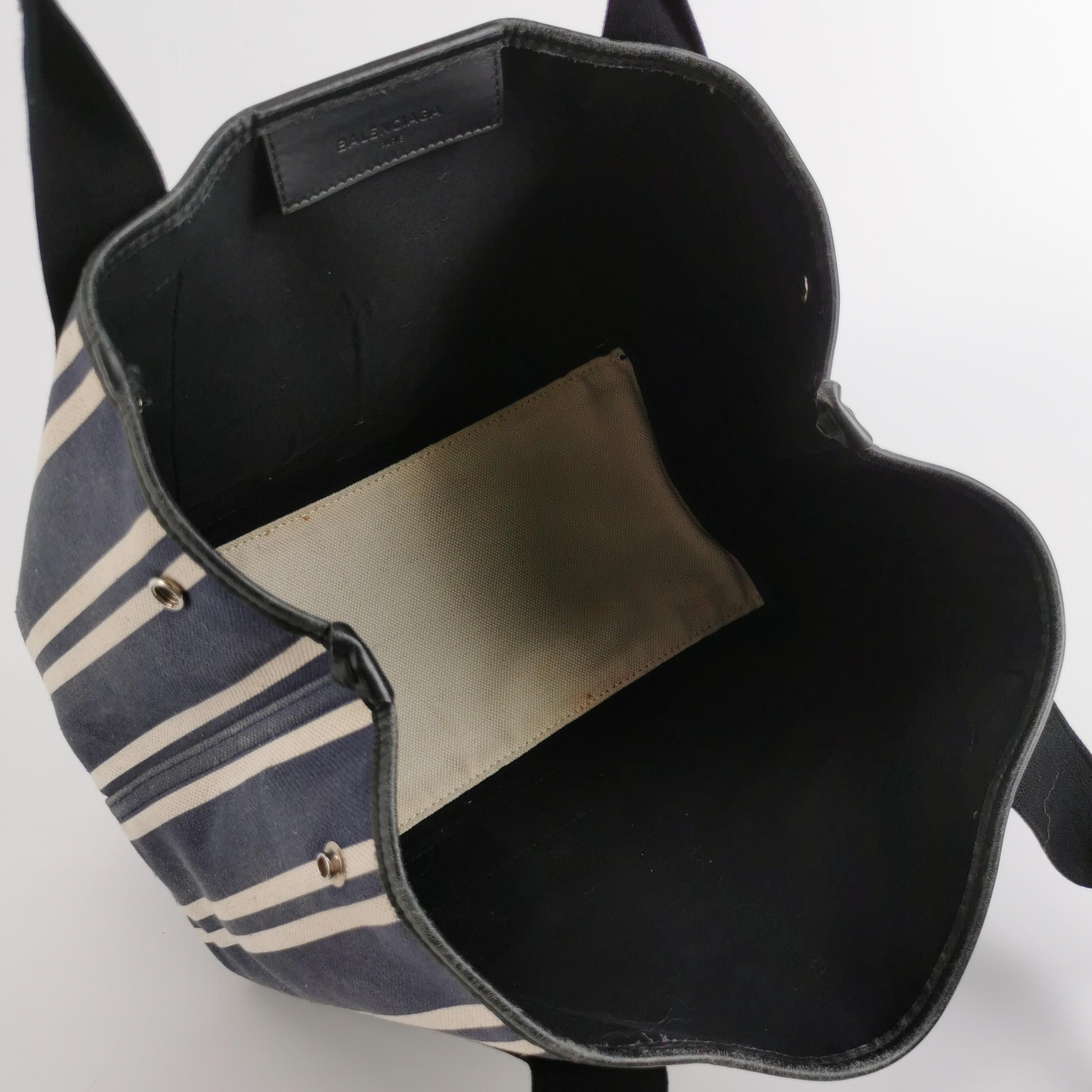 Balenciaga Balenciaga Women os Shoulder Bags Size ONE SIZE - 8 Thumbnail