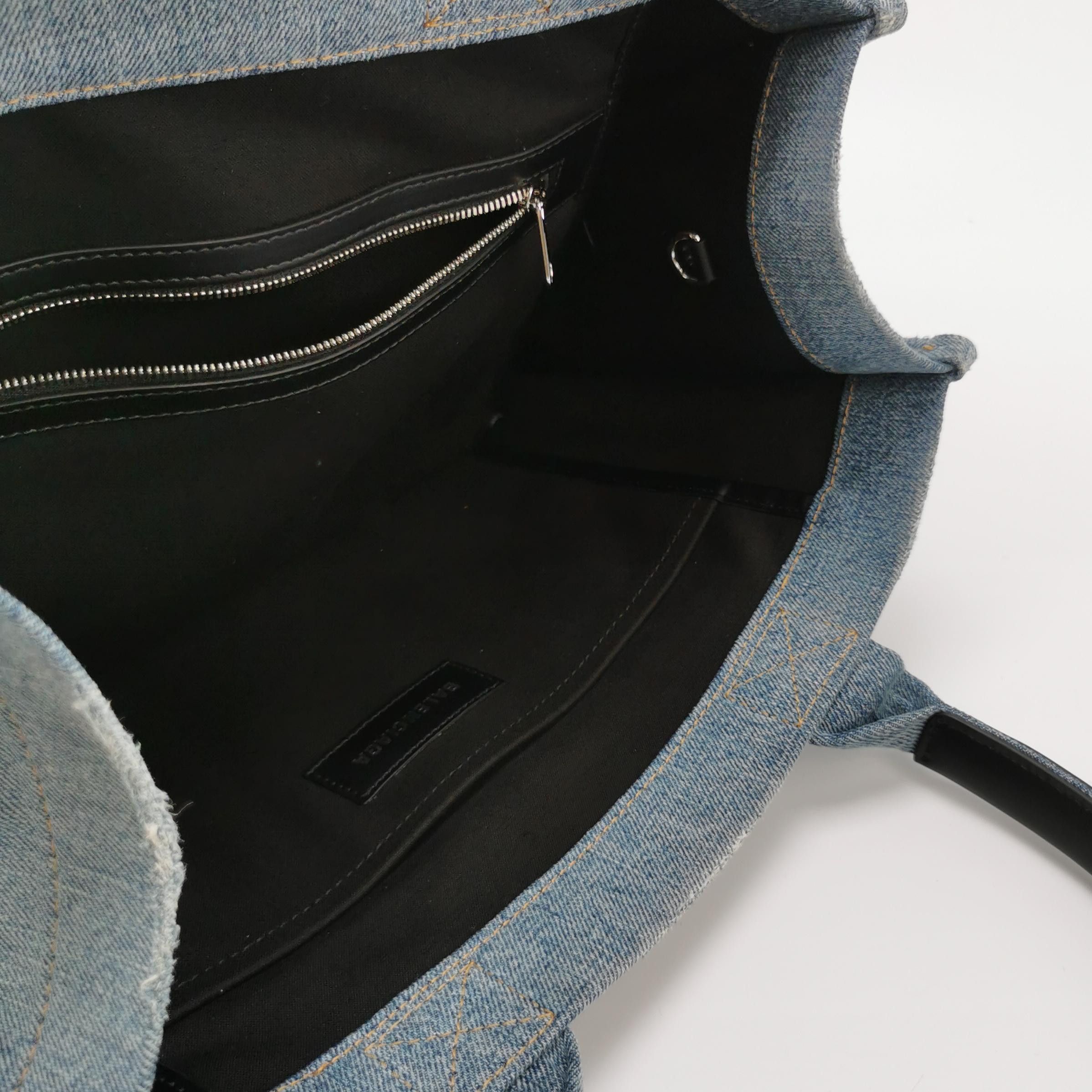 Balenciaga Balenciaga Women os Shoulder Bags Size ONE SIZE - 7 Thumbnail