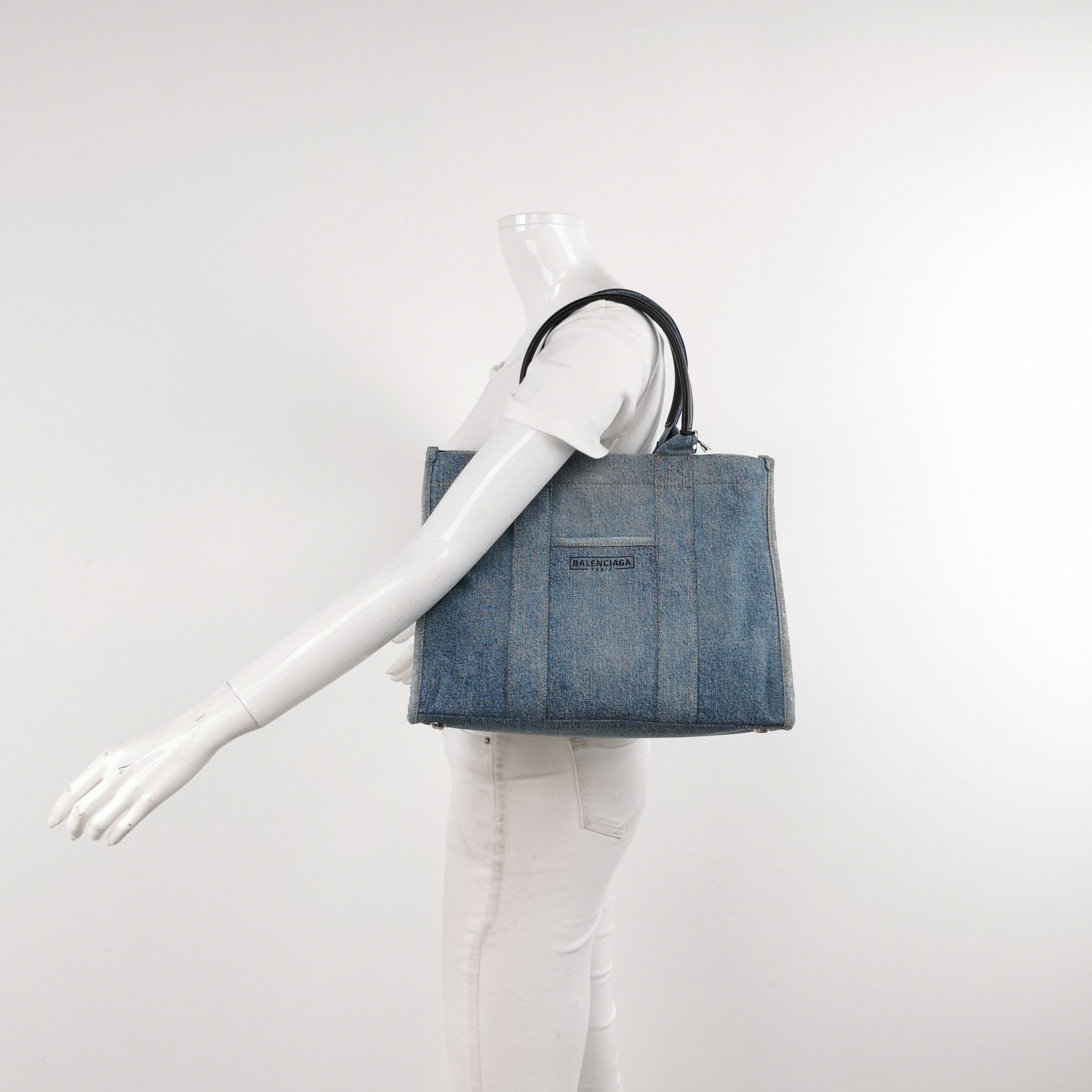 Balenciaga Balenciaga Women os Shoulder Bags Size ONE SIZE - 2 Thumbnail