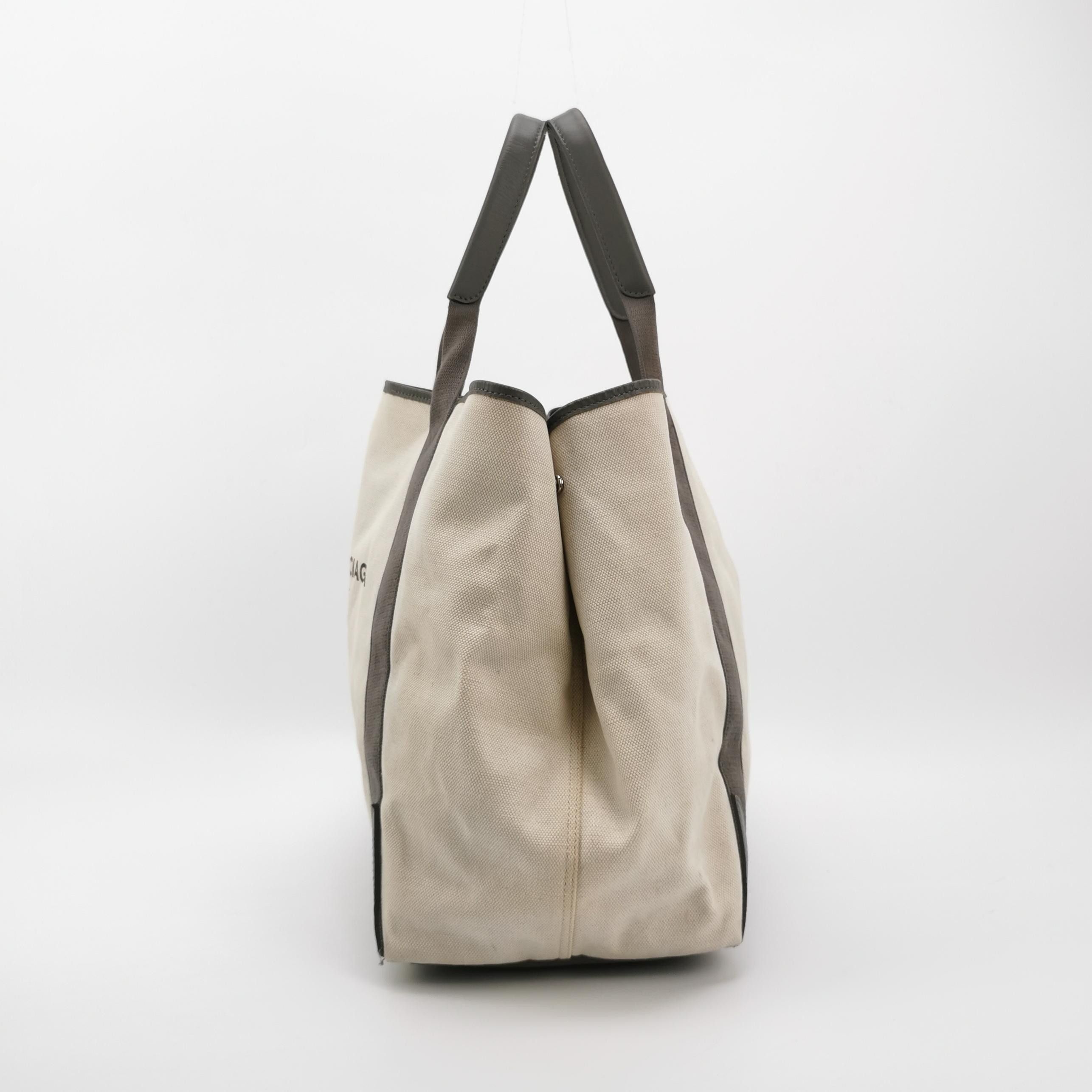 Balenciaga Balenciaga Women os Shoulder Bags Size ONE SIZE - 4 Thumbnail