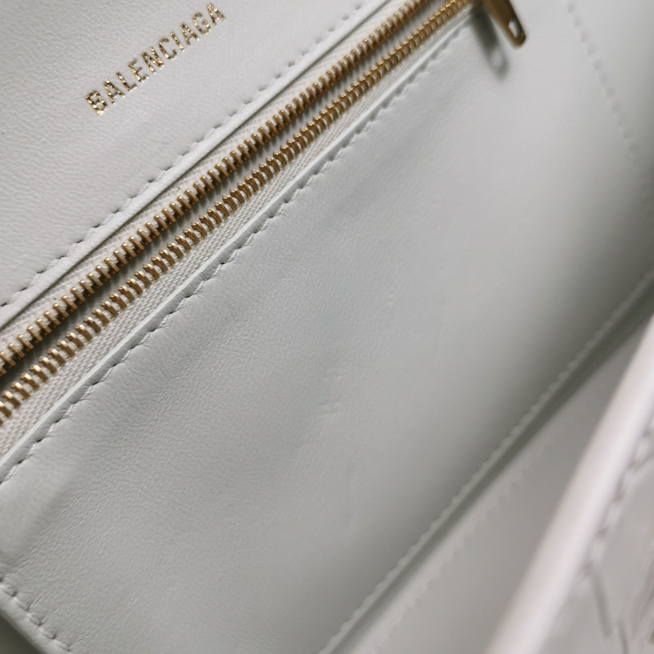 Balenciaga Balenciaga Women os Shoulder Bags Size ONE SIZE - 22 Thumbnail