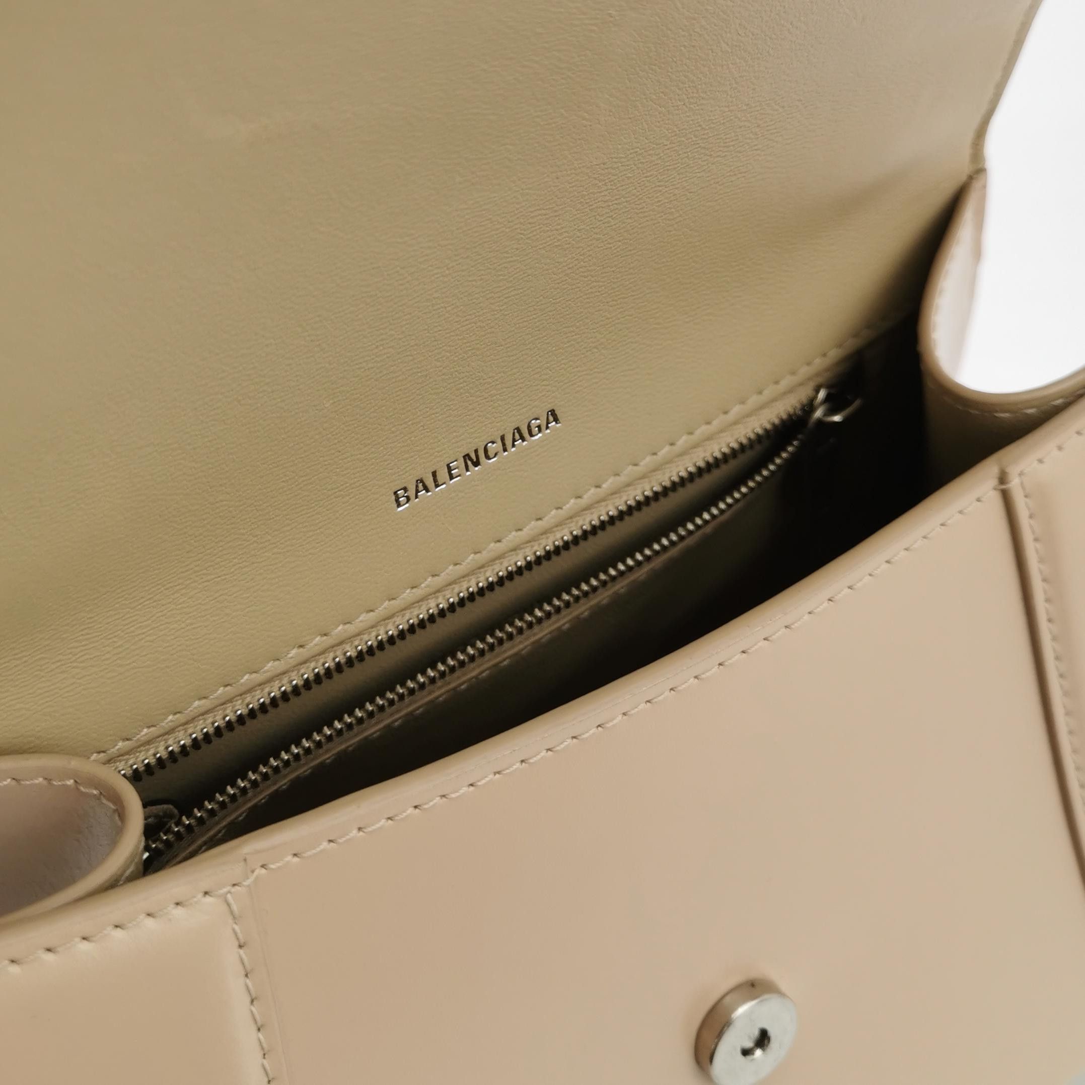 Balenciaga Balenciaga Women os Shoulder Bags Size ONE SIZE - 8 Thumbnail