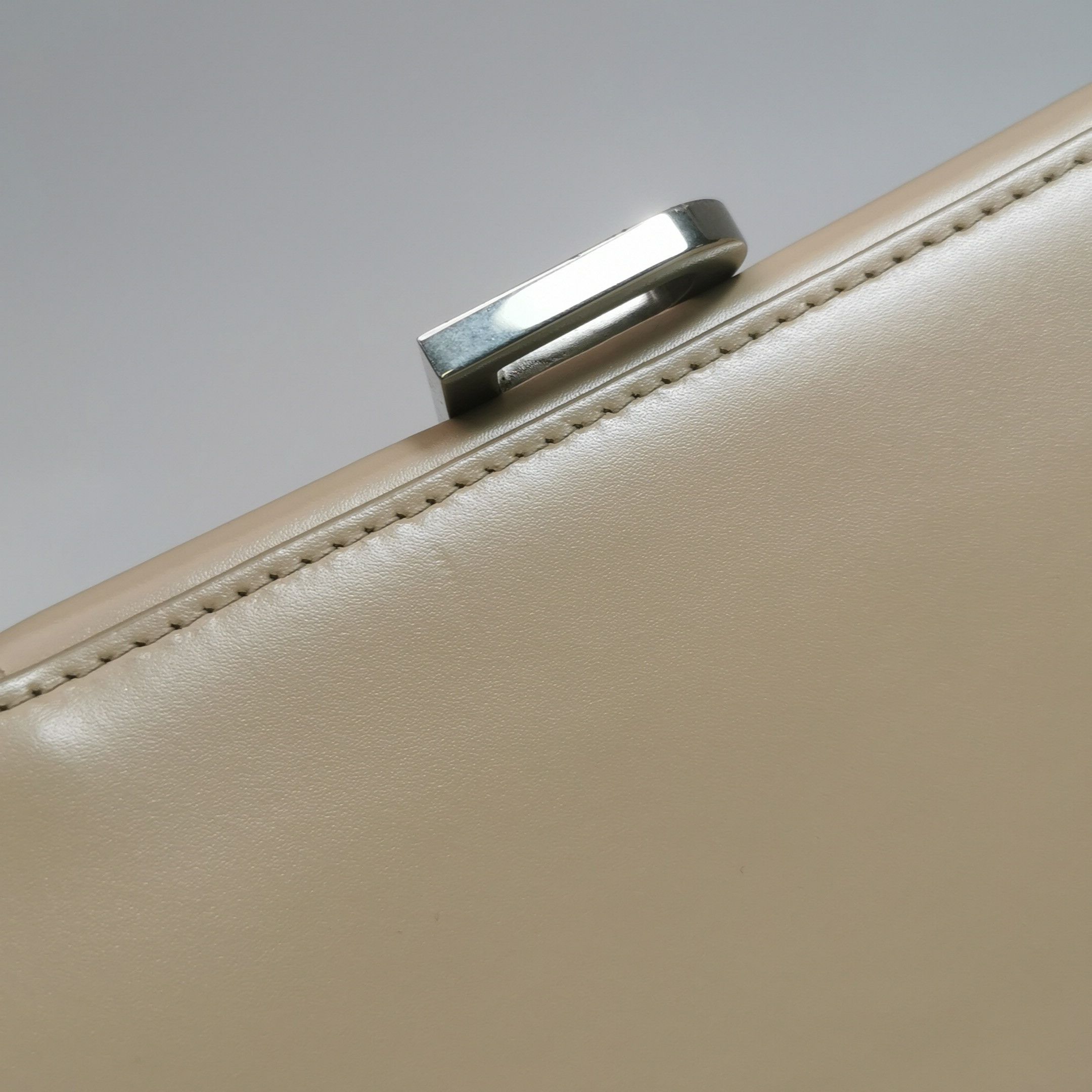 Balenciaga Balenciaga Women os Shoulder Bags Size ONE SIZE - 24 Thumbnail