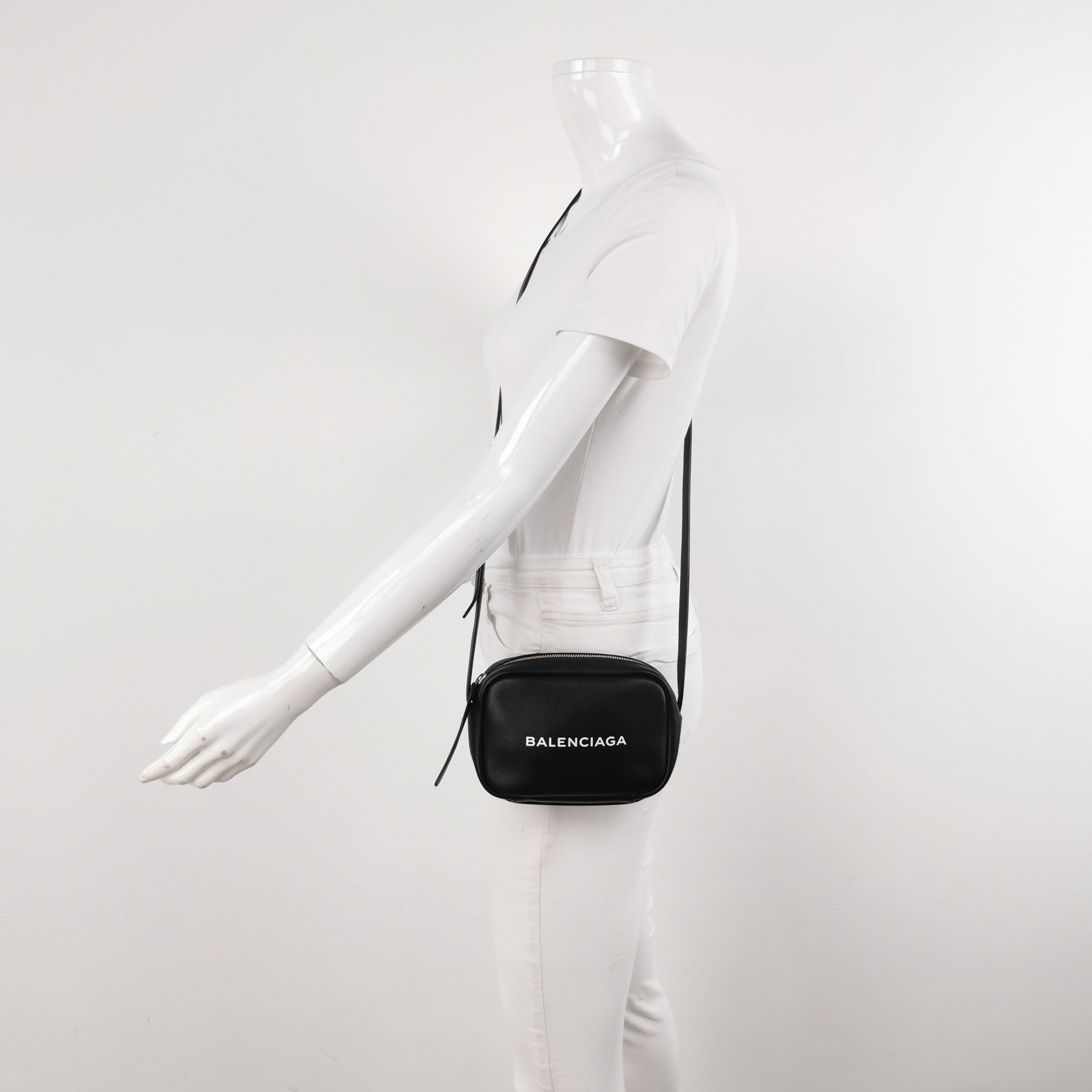 Balenciaga Balenciaga Women os Shoulder Bags Size ONE SIZE - 2 Thumbnail