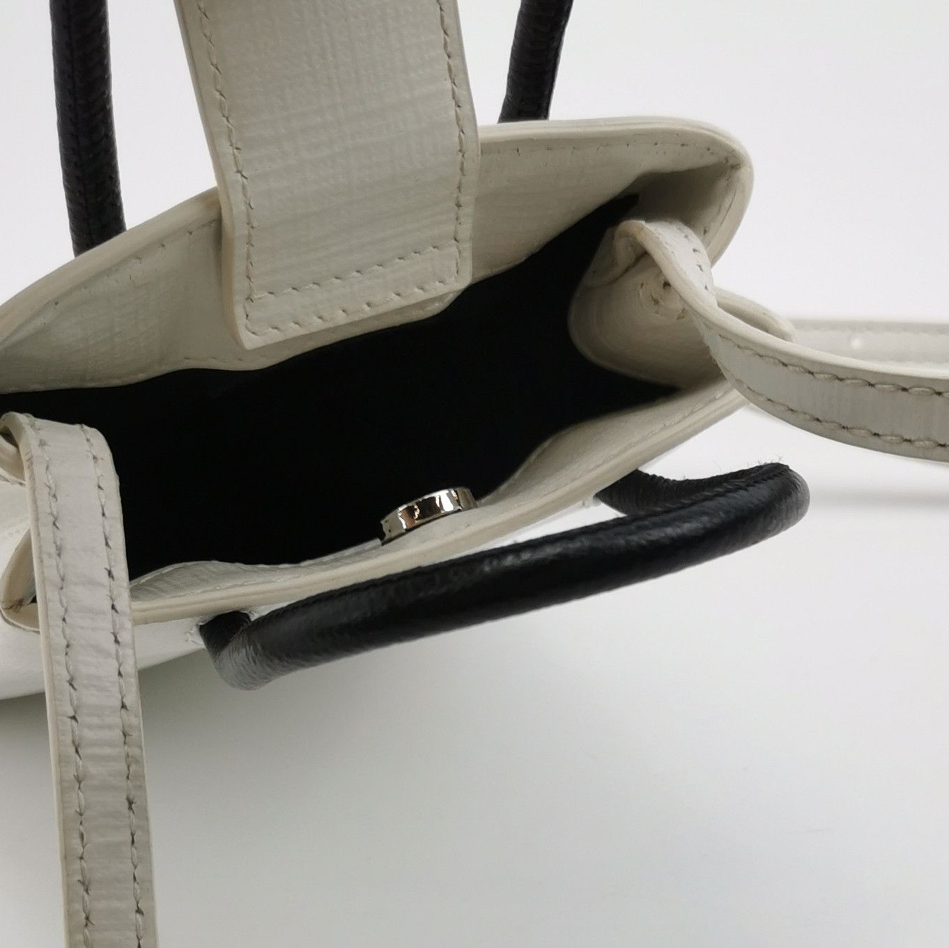 Balenciaga Balenciaga Women os Shoulder Bags Size ONE SIZE - 7 Thumbnail