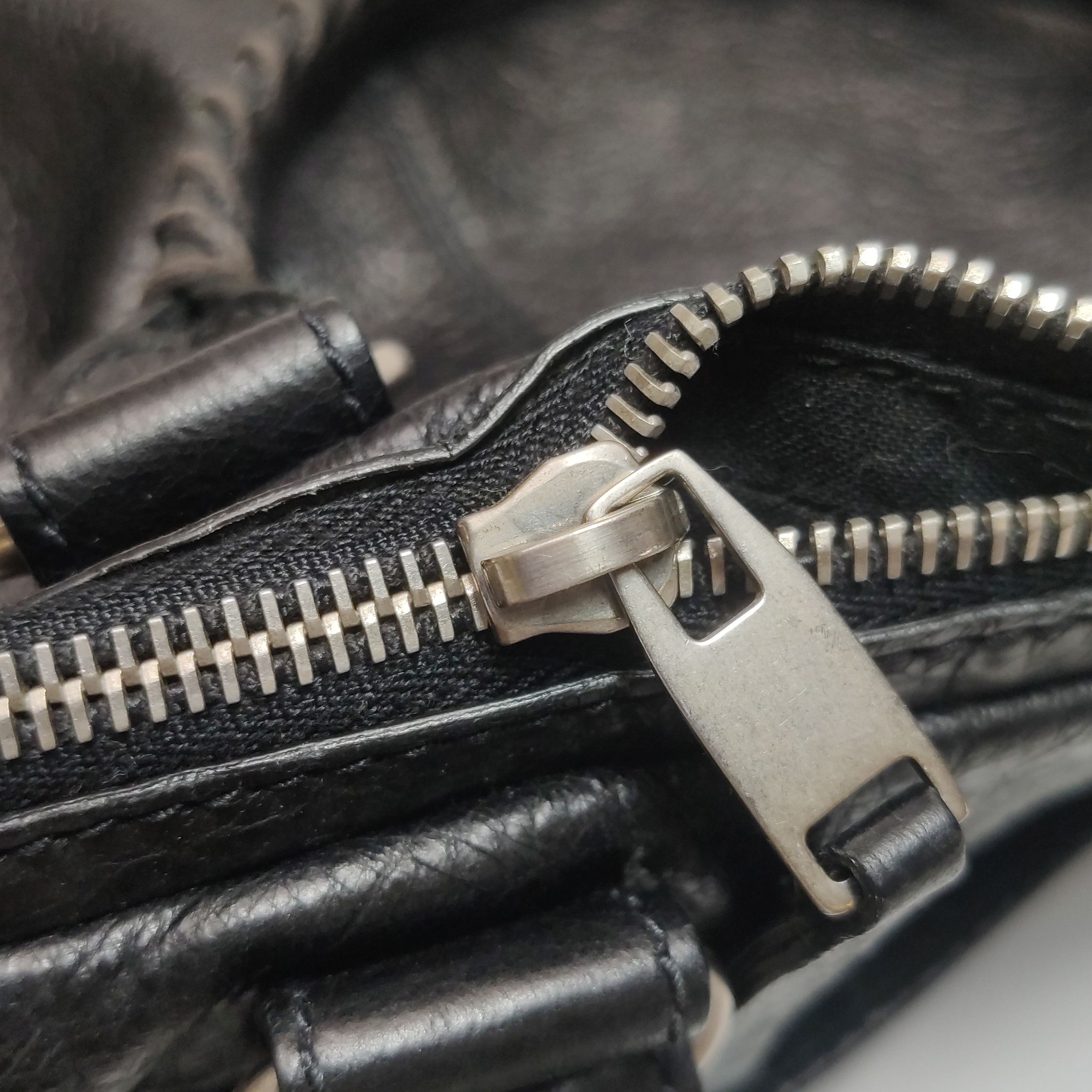 Balenciaga Balenciaga Women os Shoulder Bags Size ONE SIZE - 14 Thumbnail