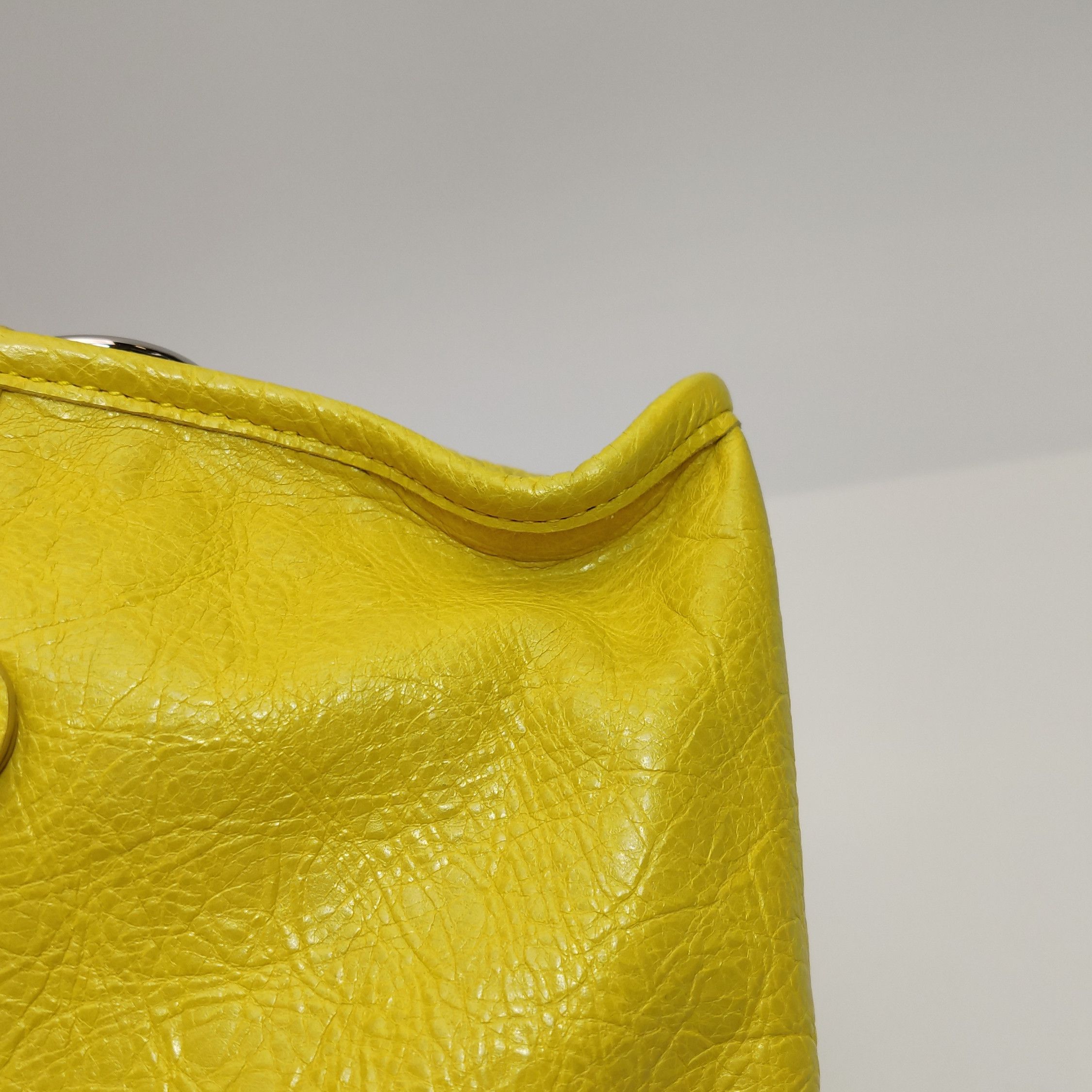 Balenciaga Balenciaga Women os Shoulder Bags Size ONE SIZE - 21 Thumbnail