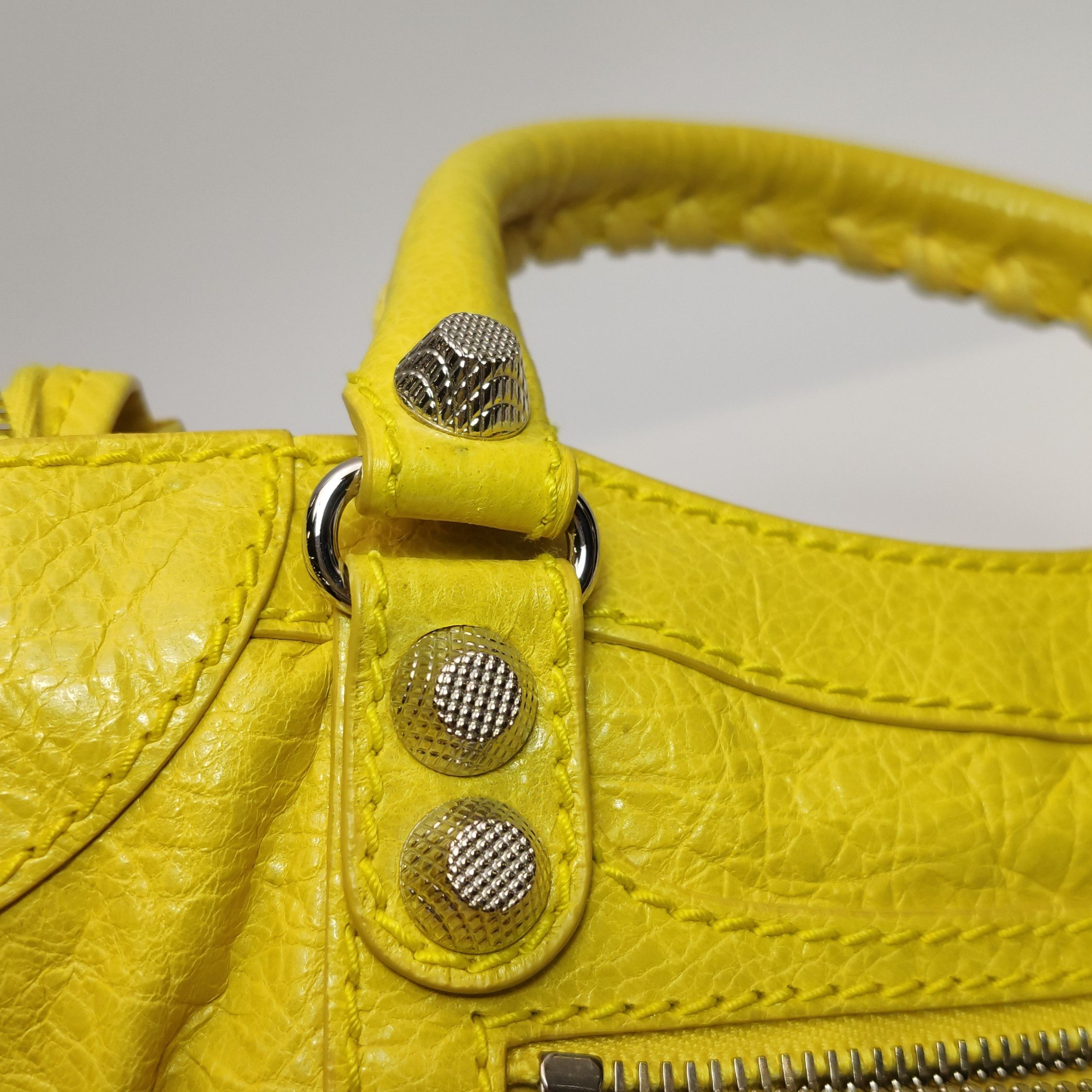 Balenciaga Balenciaga Women os Shoulder Bags Size ONE SIZE - 20 Thumbnail