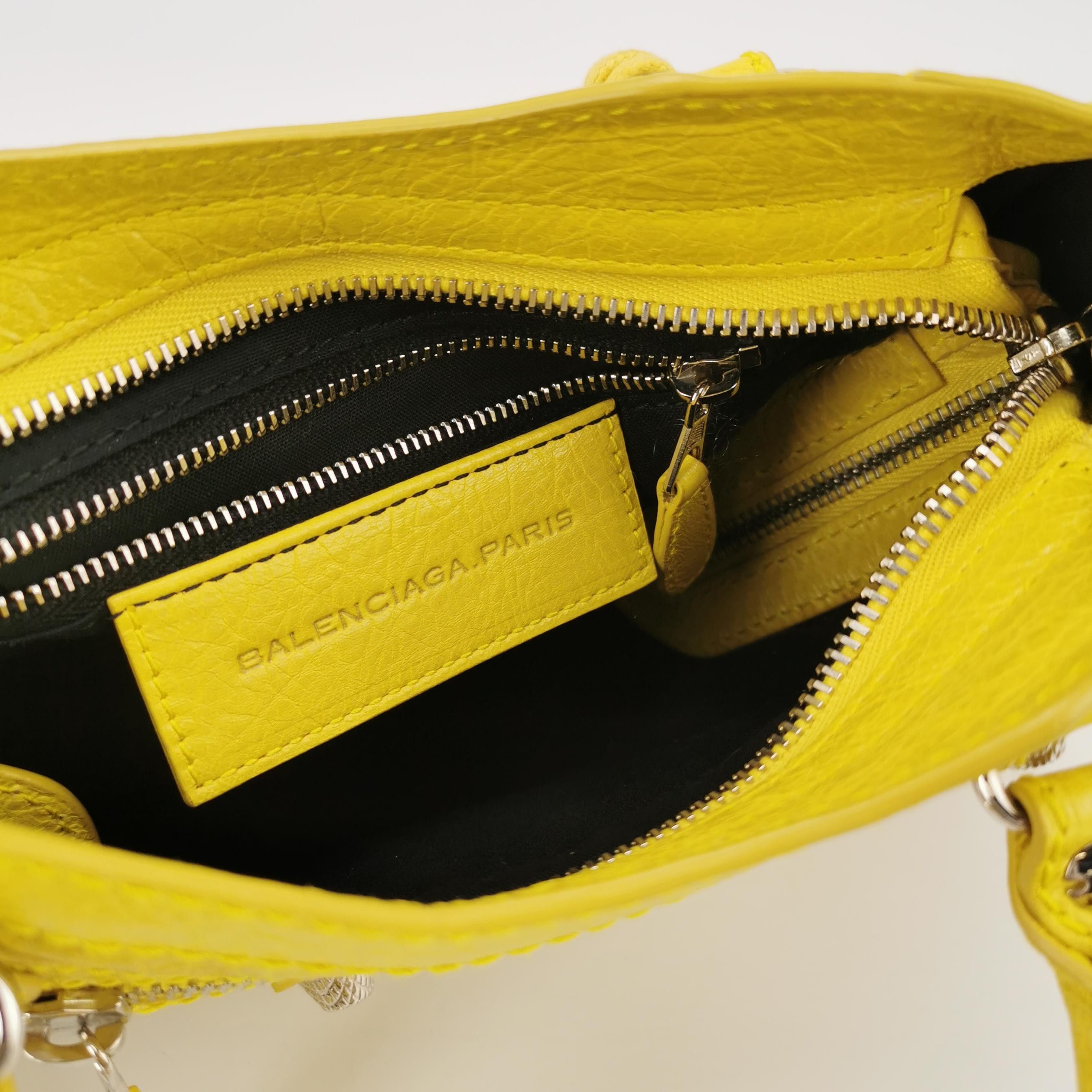 Balenciaga Balenciaga Women os Shoulder Bags Size ONE SIZE - 8 Thumbnail