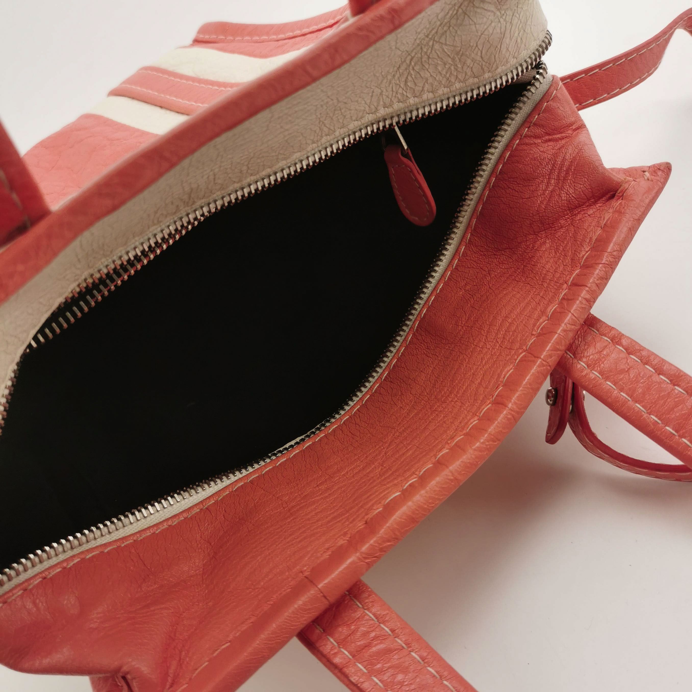 Balenciaga Balenciaga Women os Shoulder Bags Size ONE SIZE - 7 Thumbnail