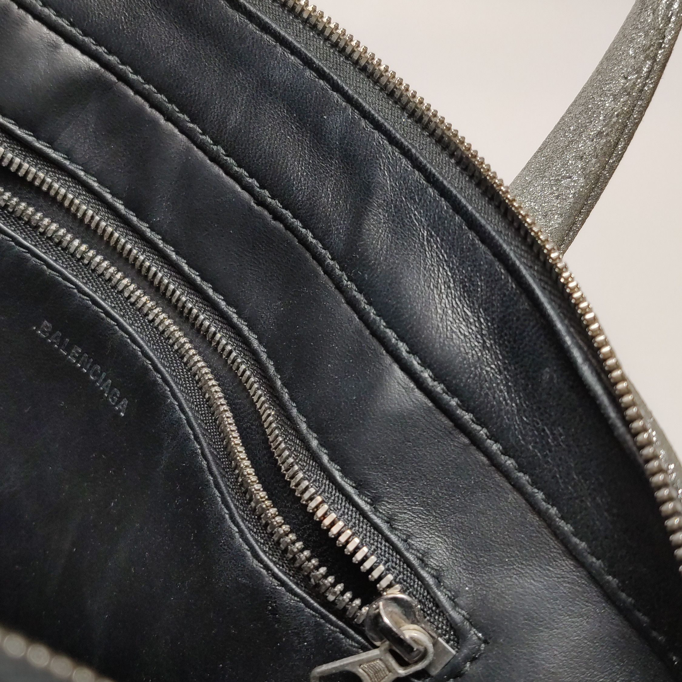 Balenciaga Balenciaga Women os Shoulder Bags Size ONE SIZE - 10 Thumbnail
