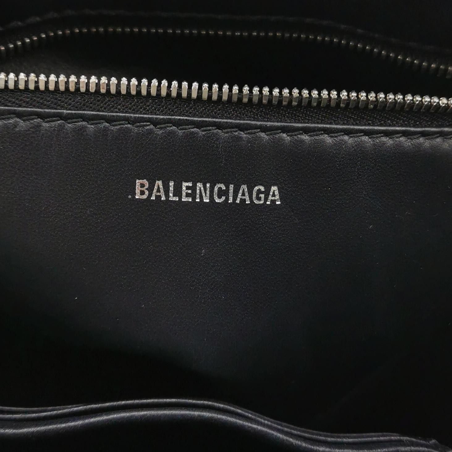 Balenciaga Balenciaga Women os Shoulder Bags Size ONE SIZE - 8 Thumbnail