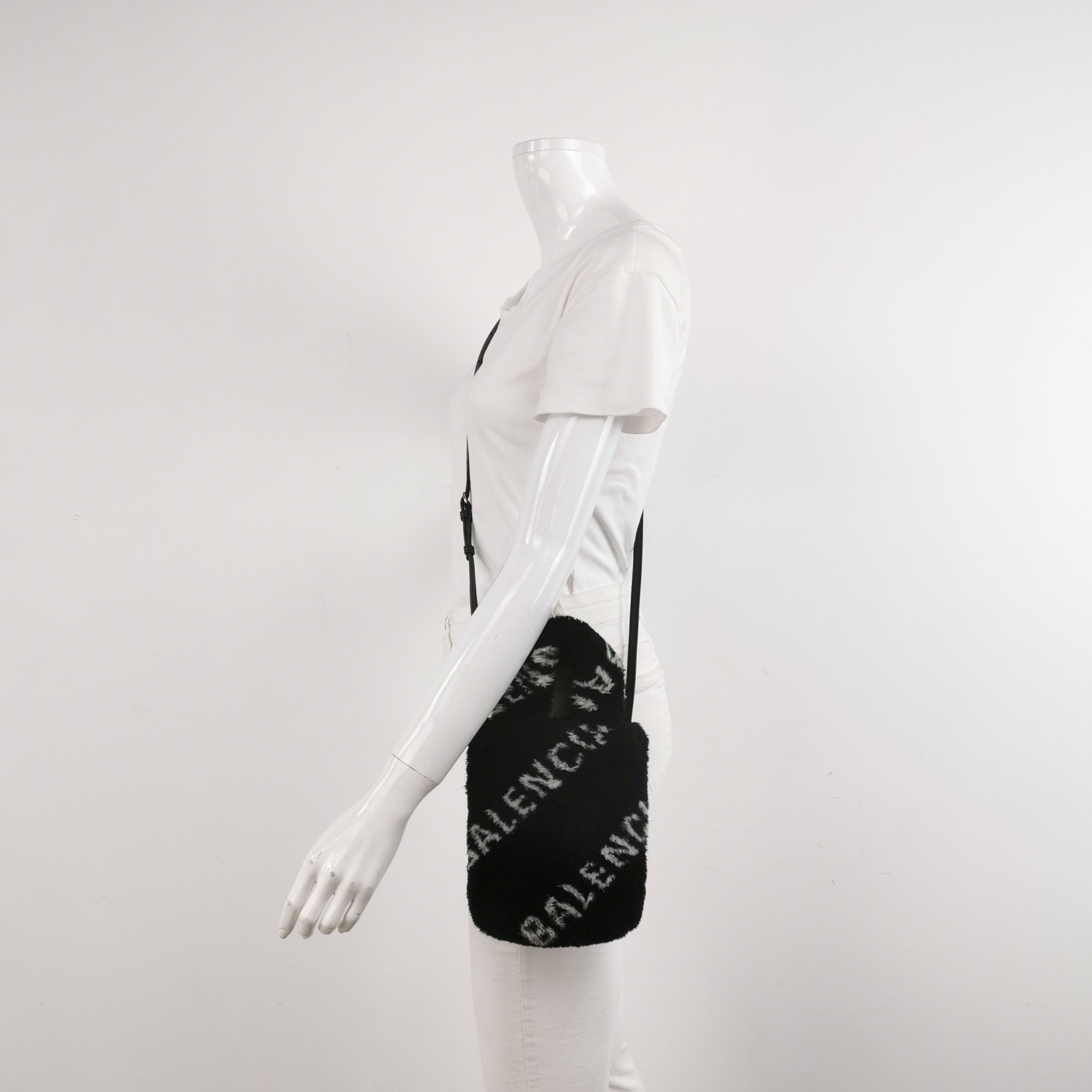 Balenciaga Balenciaga Women os Shoulder Bags Size ONE SIZE - 2 Thumbnail