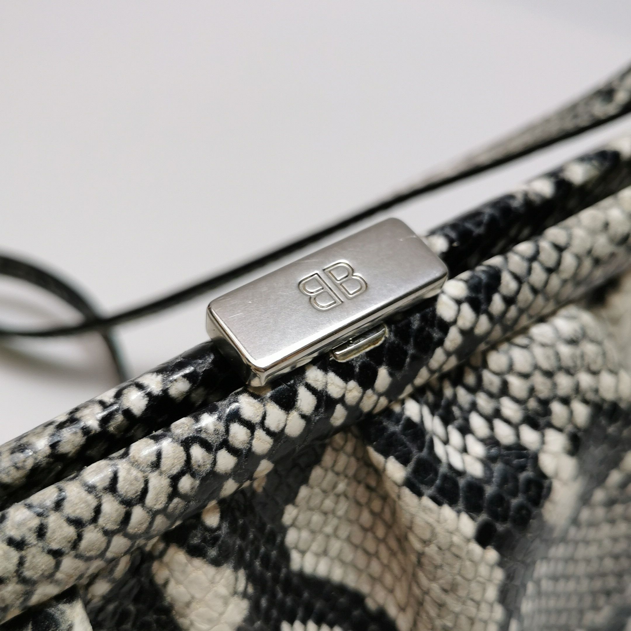 Balenciaga Balenciaga Women os Shoulder Bags Size ONE SIZE - 13 Thumbnail