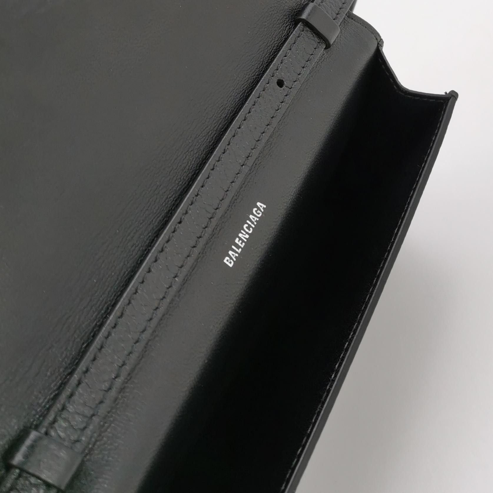 Balenciaga Balenciaga Women os Shoulder Bags Size ONE SIZE - 7 Thumbnail