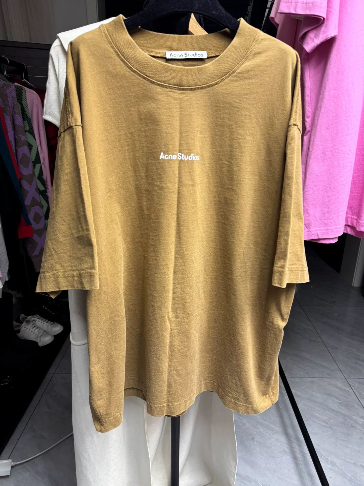 Acne Studios Acne Studios Logo T-Shirt Size XL Size US XL / EU 56 / 4 - 2 Thumbnail