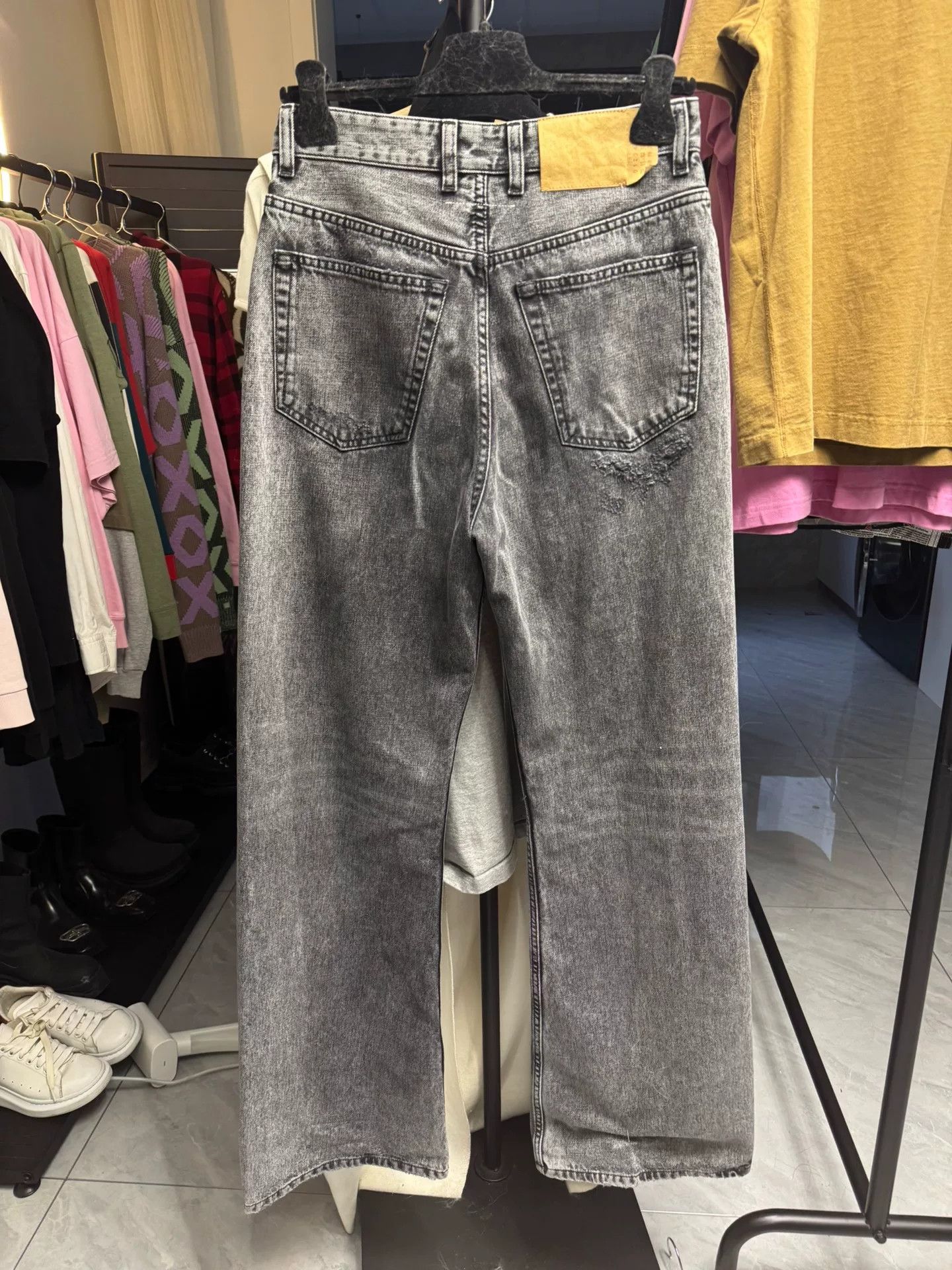 MM6 Mm6 Maison Margiela Distressed Grey Jeans Size 27 Size 27" / US 4 / IT 40 - 5 Thumbnail