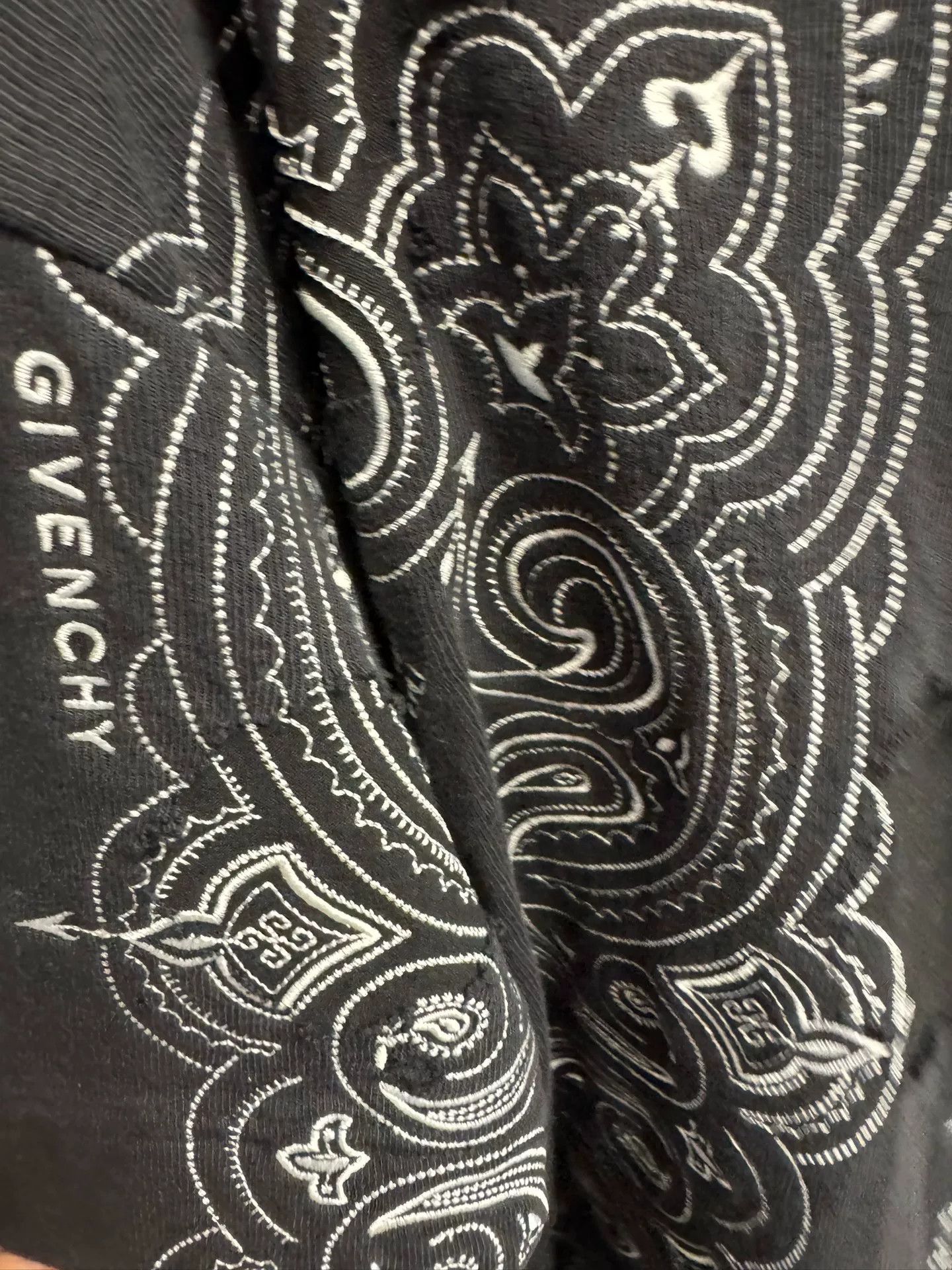 Givenchy Givenchy Paisley T-Shirt Size S Size US S / EU 44-46 / 1 - 4 Thumbnail