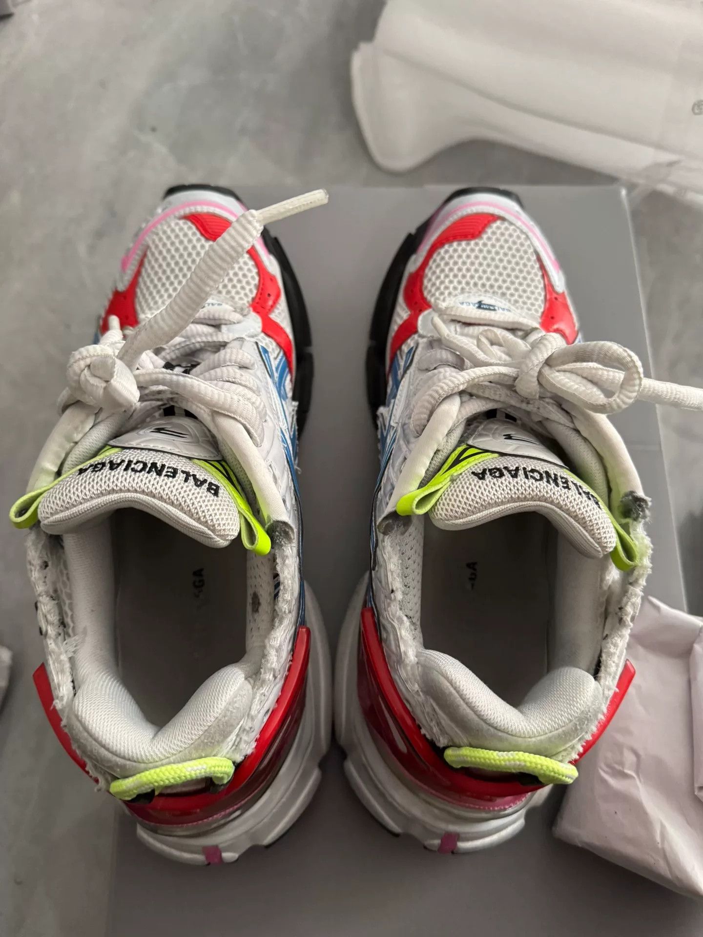 Balenciaga Balenciaga Runner Multi-Color Sneakers US 8 Size US 8 / EU 41 - 7 Thumbnail