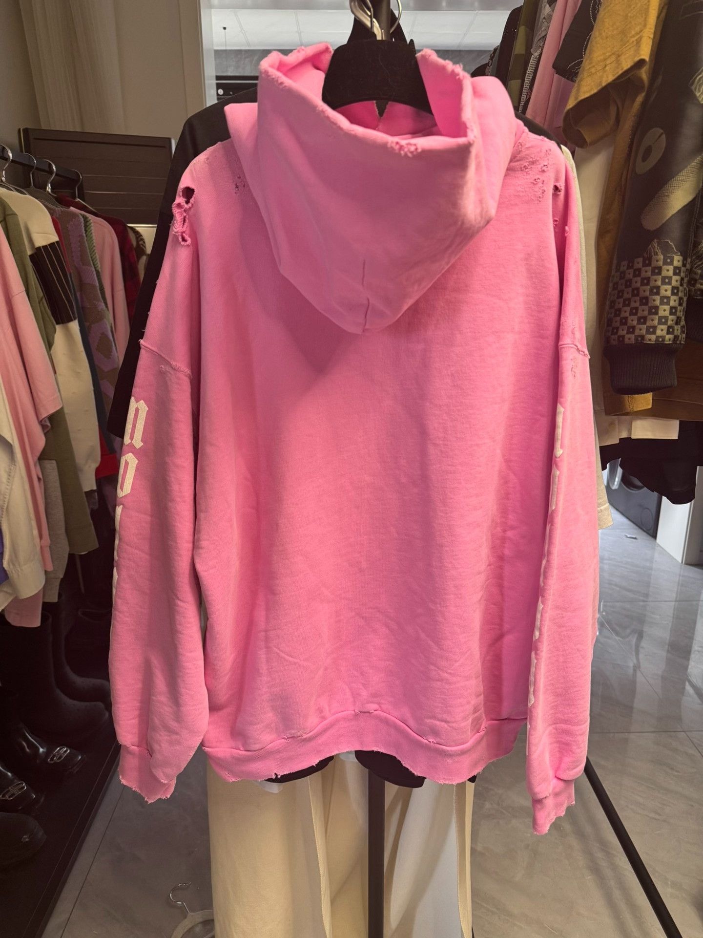Balenciaga Balenciaga Nologo Distressed Hoodie Size S Size US S / EU 44-46 / 1 - 8 Thumbnail