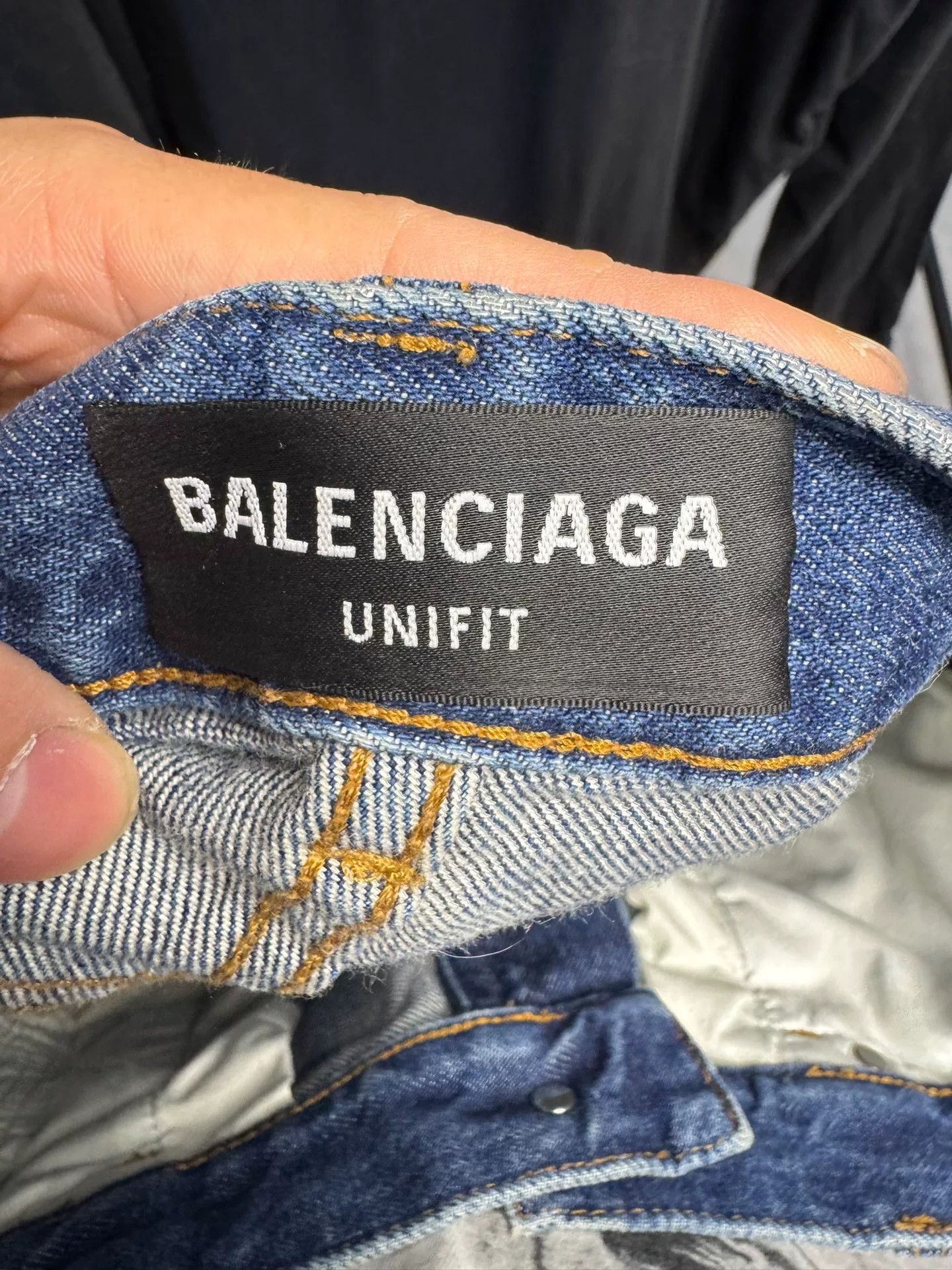 Balenciaga Balenciaga Destroyed Jeans Size S Size US 30 / EU 46 - 3 Thumbnail