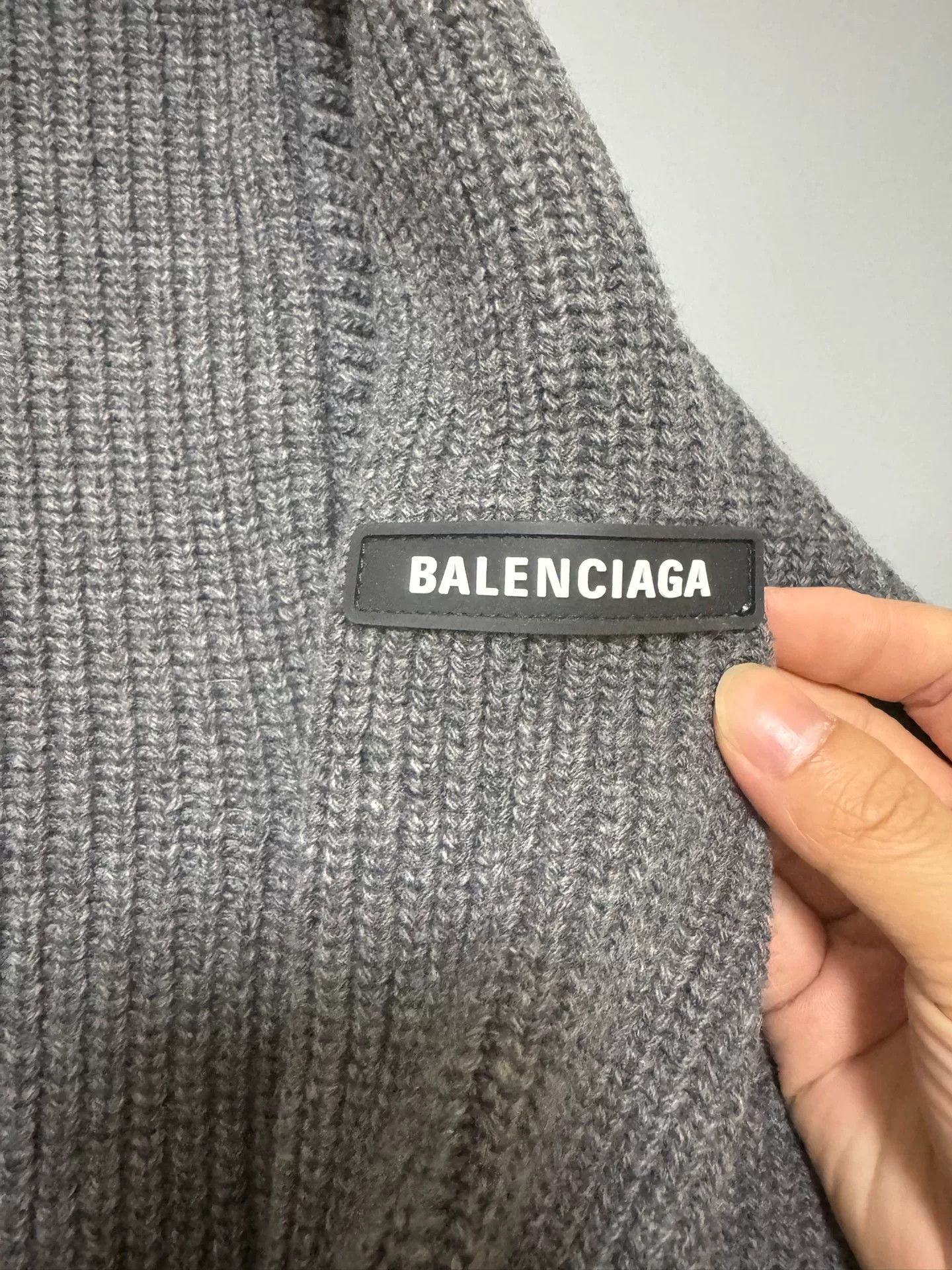 Balenciaga Balenciaga Logo Patch Sweater Size S Size S / US 4 / IT 40 - 4 Thumbnail
