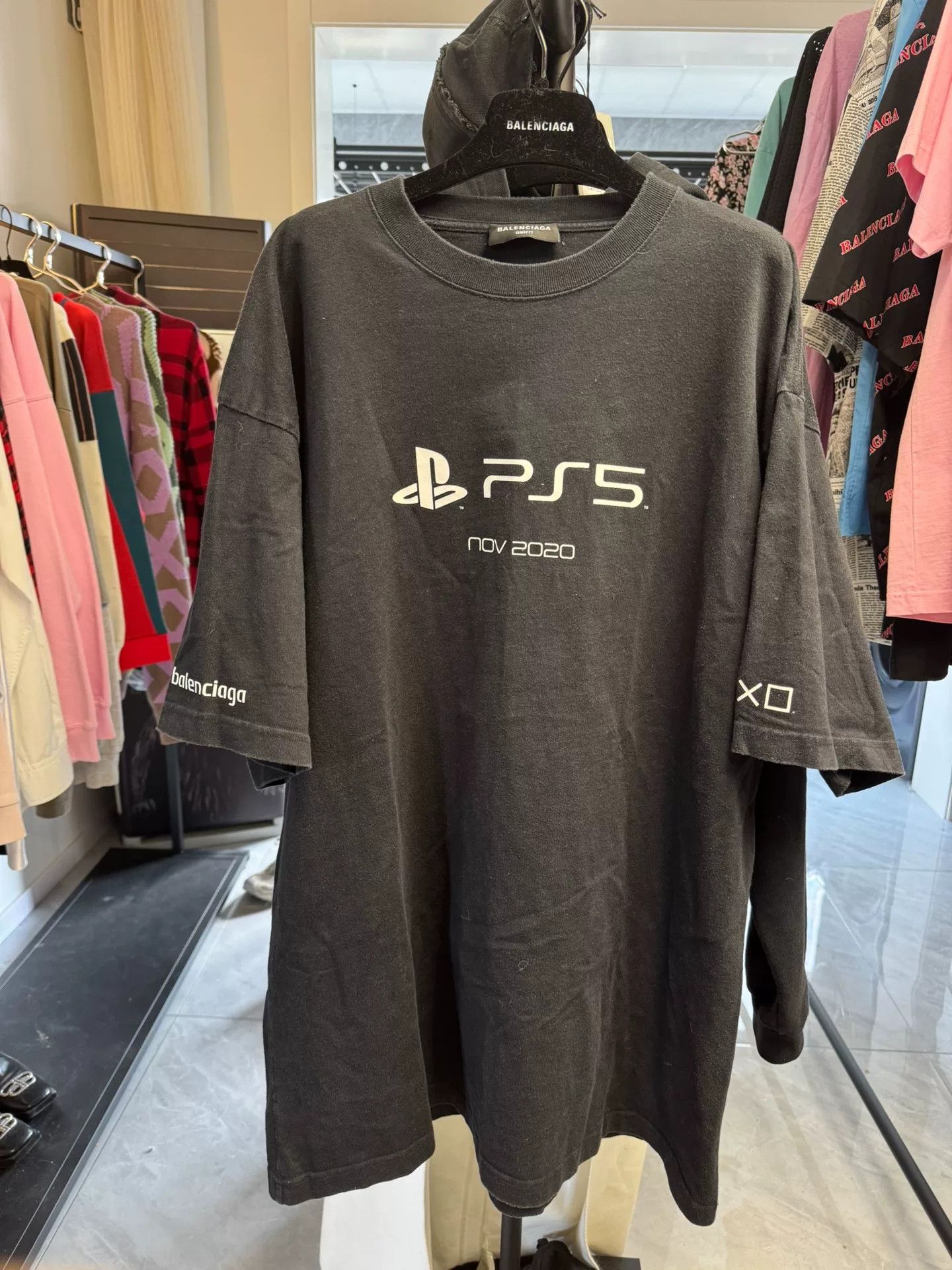 Balenciaga Balenciaga PS5 T-Shirt Size M Size US M / EU 48-50 / 2 - 2 Thumbnail