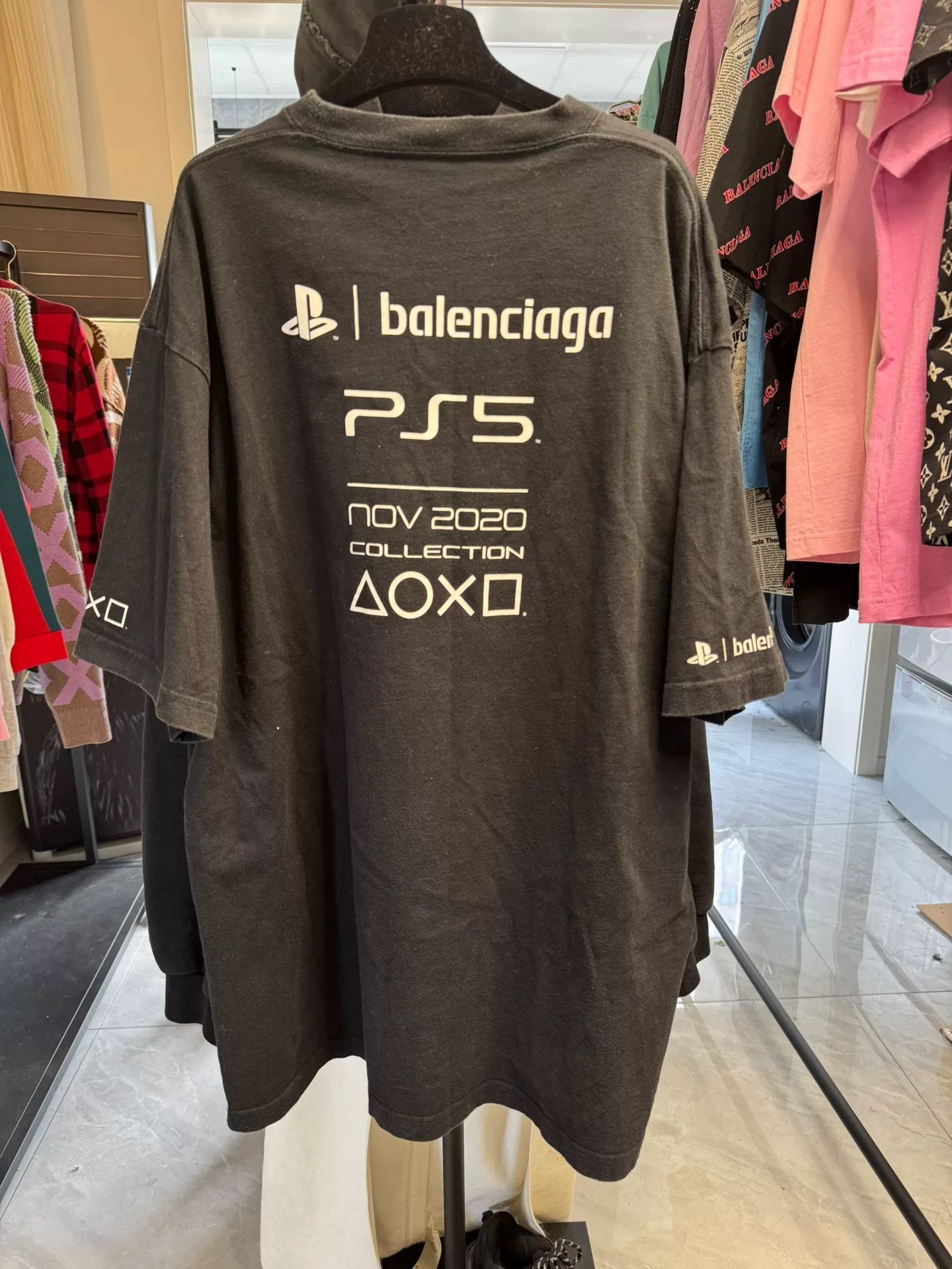 Balenciaga Balenciaga PS5 T-Shirt Size M Size US M / EU 48-50 / 2 - 5 Thumbnail