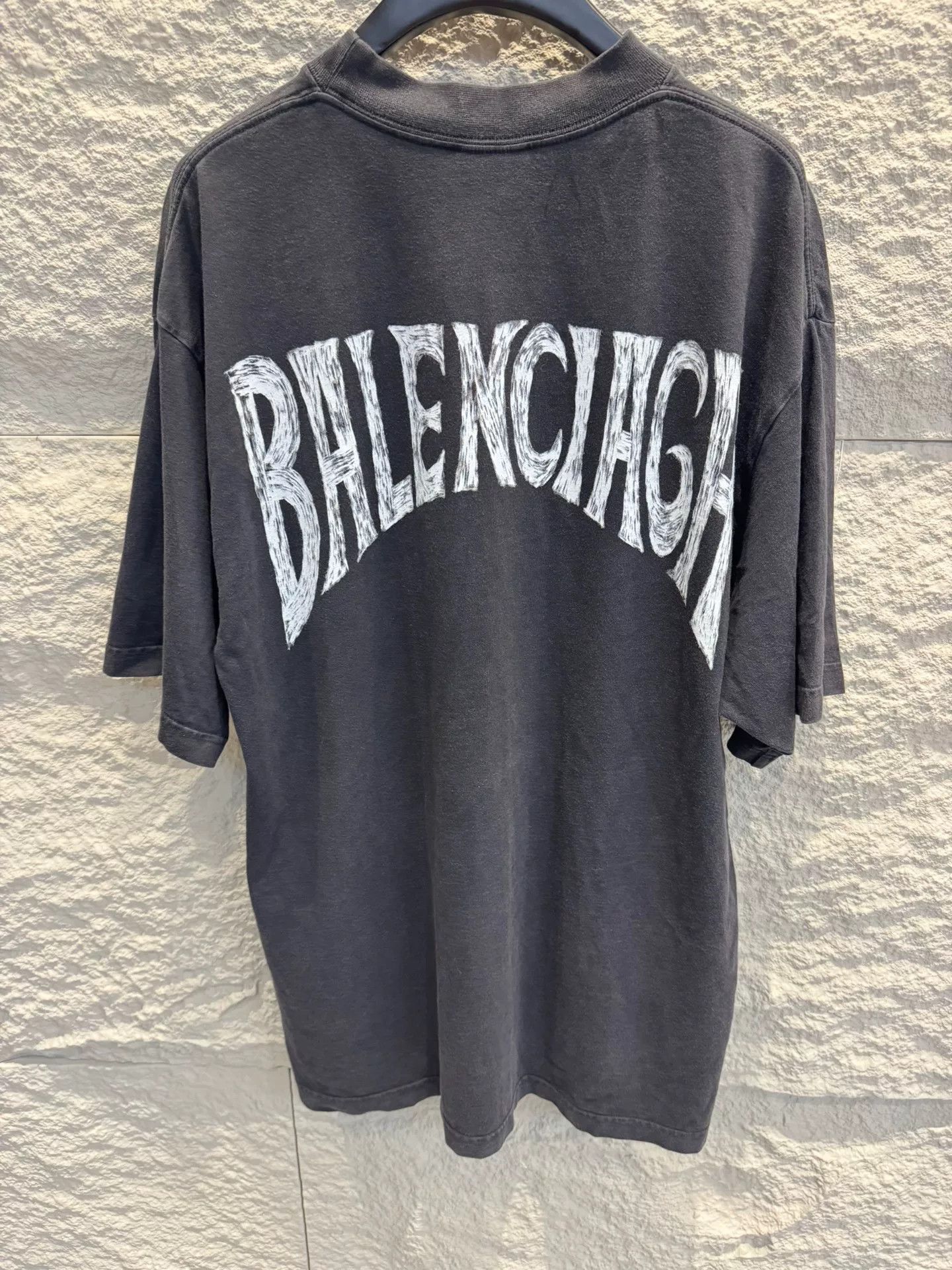 Balenciaga Balenciaga Paris Graphic T-Shirt Size S Size US S / EU 44-46 / 1 - 3 Thumbnail