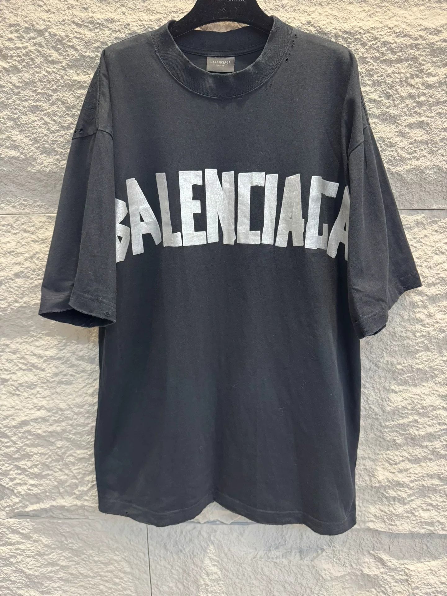 Balenciaga Balenciaga Logo Distressed T-Shirt Size XS Size US XS / EU 42 / 0 - 2 Thumbnail