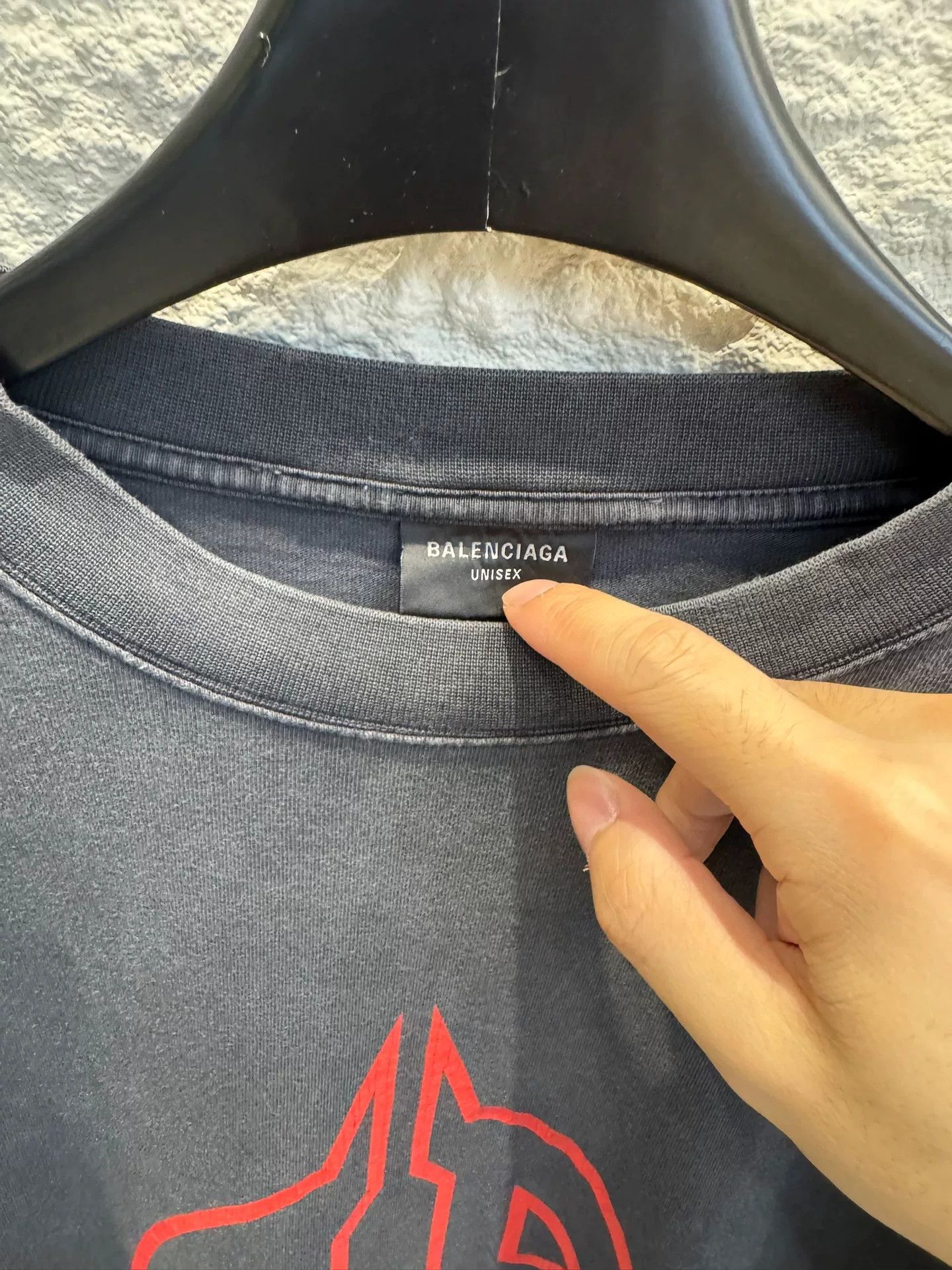 Balenciaga Balenciaga Red Logo Long Sleeve T-Shirt Size XL Size US XL / EU 56 / 4 - 3 Thumbnail