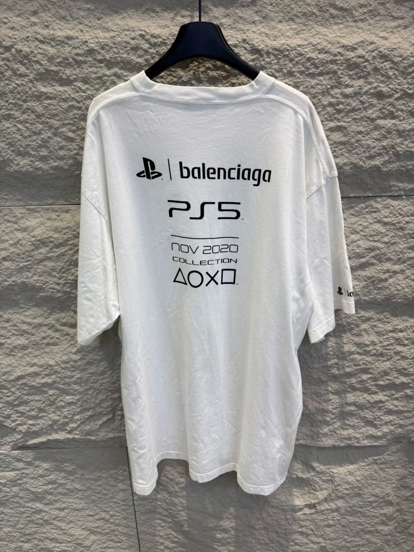 Balenciaga Balenciaga x PlayStation Graphic T-Shirt Size M Size US M / EU 48-50 / 2 - 5 Thumbnail