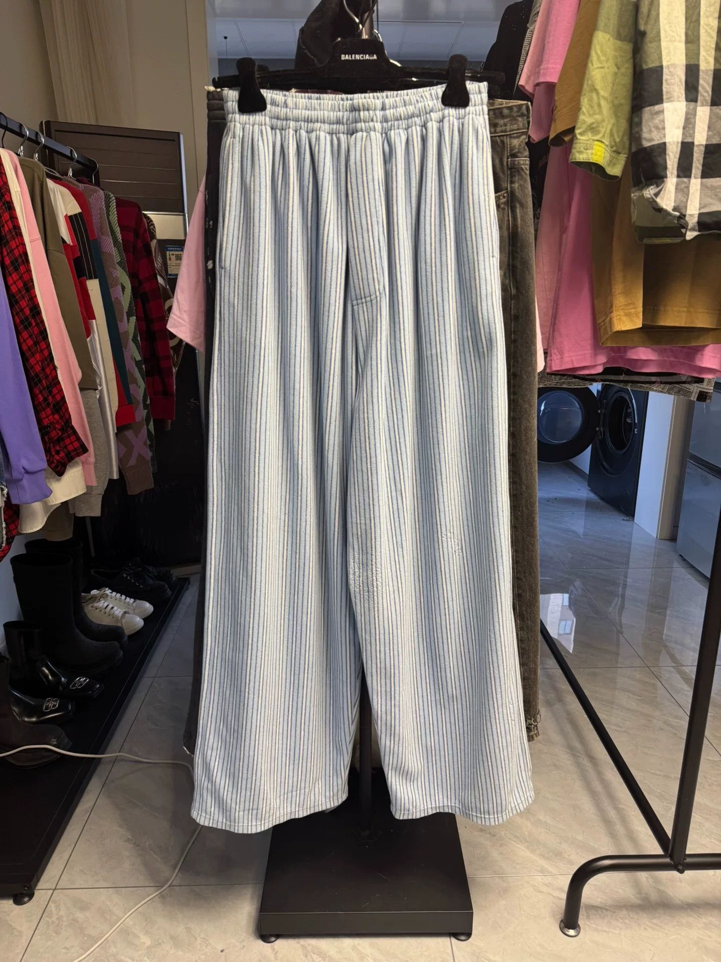 Balenciaga Balenciaga Striped Casual Pants Size S Size US 30 / EU 46 - 2 Thumbnail