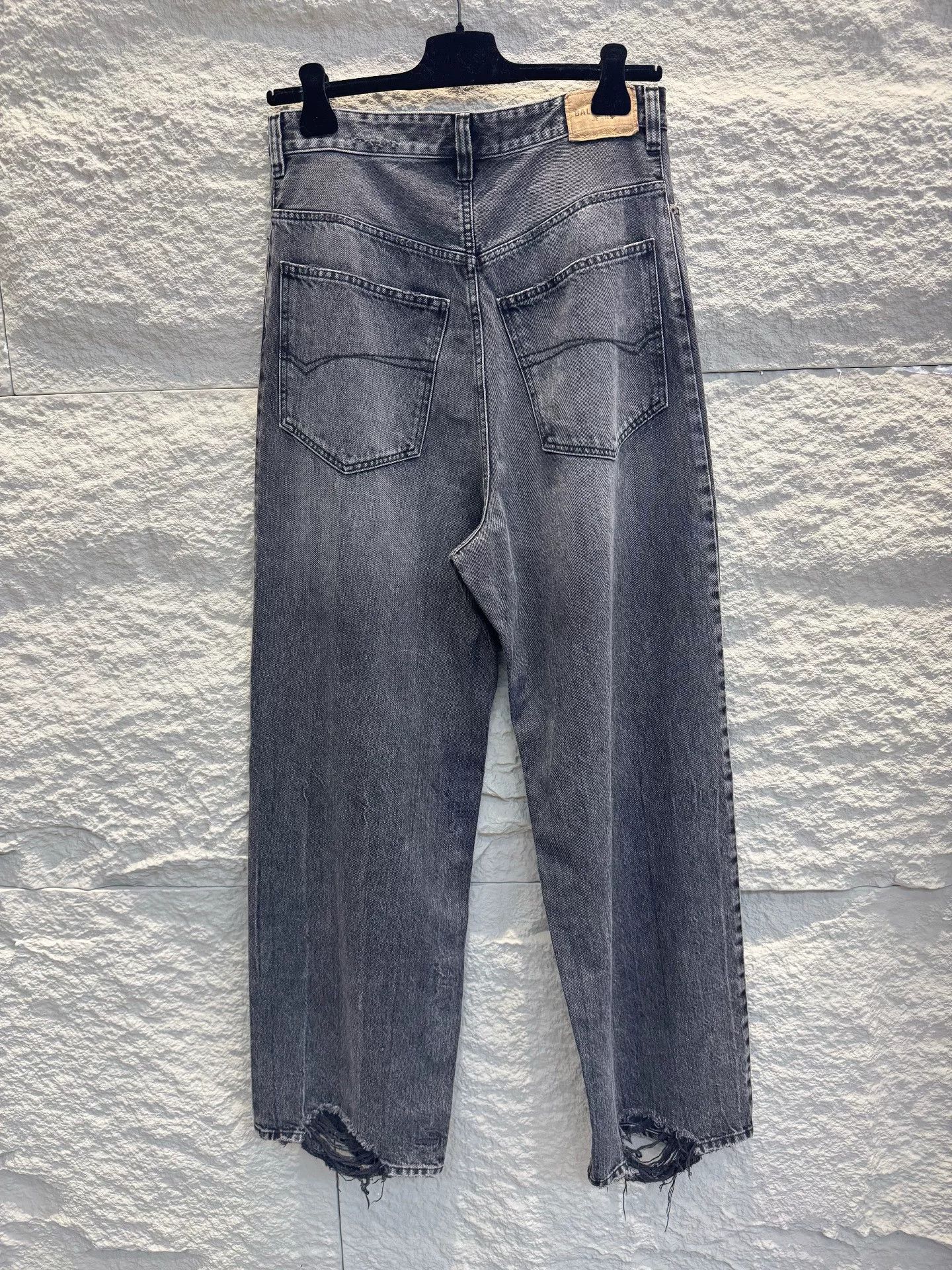 Balenciaga Balenciaga Washed Denim Jeans XS Size US 28 / EU 44 - 4 Thumbnail