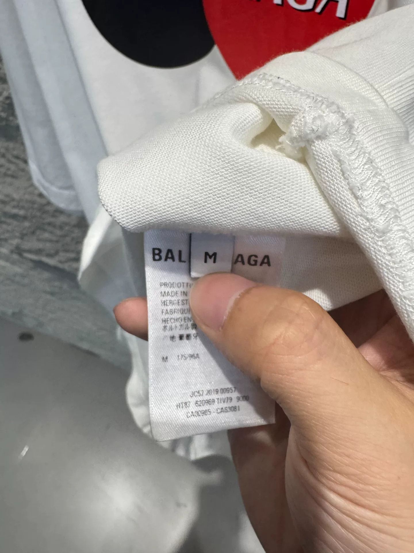 Balenciaga Balenciaga Mastercard Logo T-Shirt Size M Size US M / EU 48-50 / 2 - 5 Thumbnail