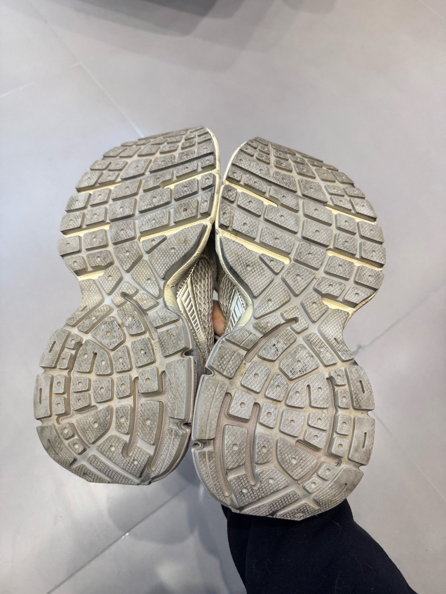 Balenciaga Balenciaga 3XL Sneakers Size 37 Size US 6 / IT 36 - 6 Thumbnail