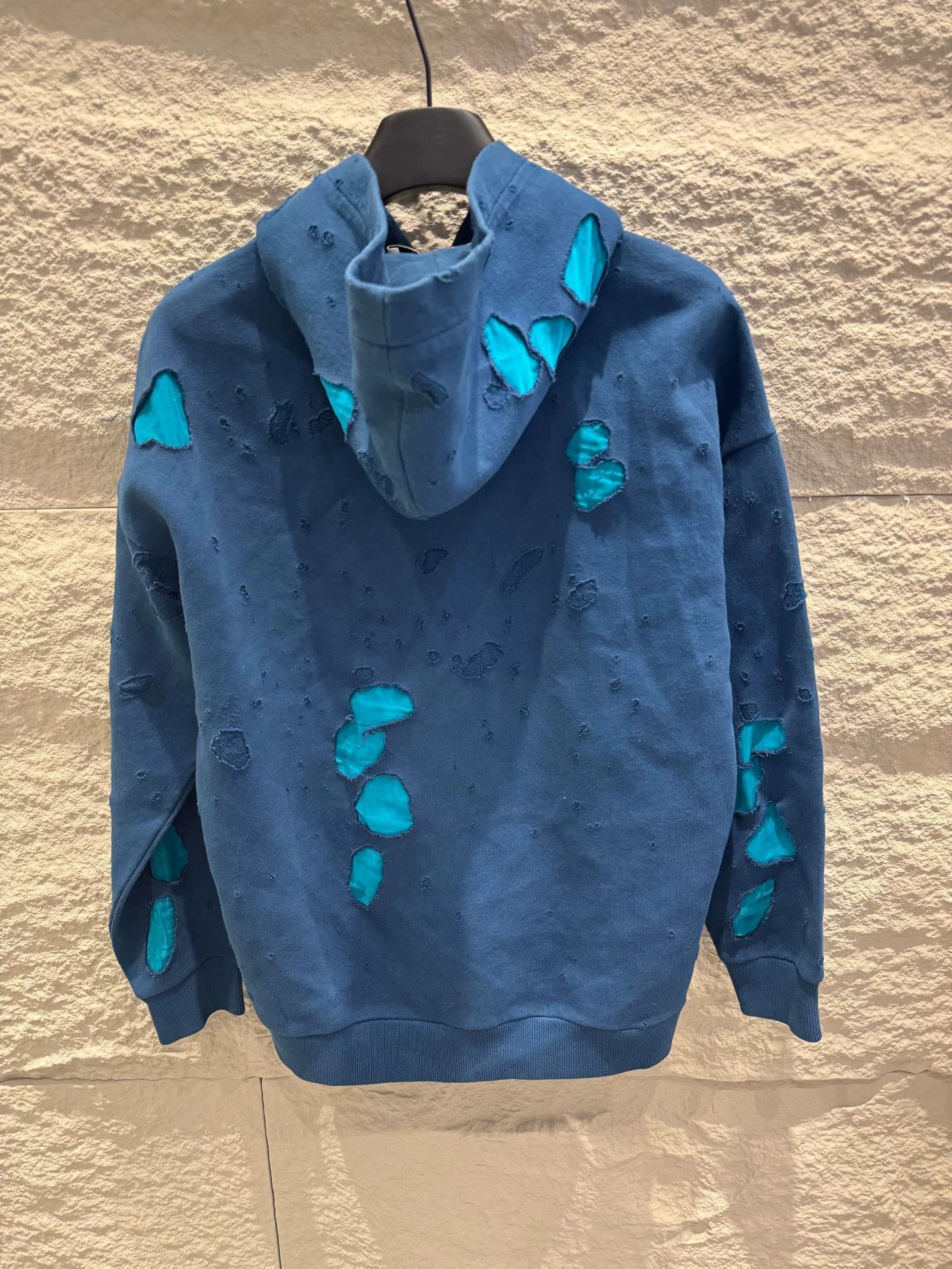 Givenchy Givenchy Distressed Logo Hoodie Size S Size US S / EU 44-46 / 1 - 3 Thumbnail