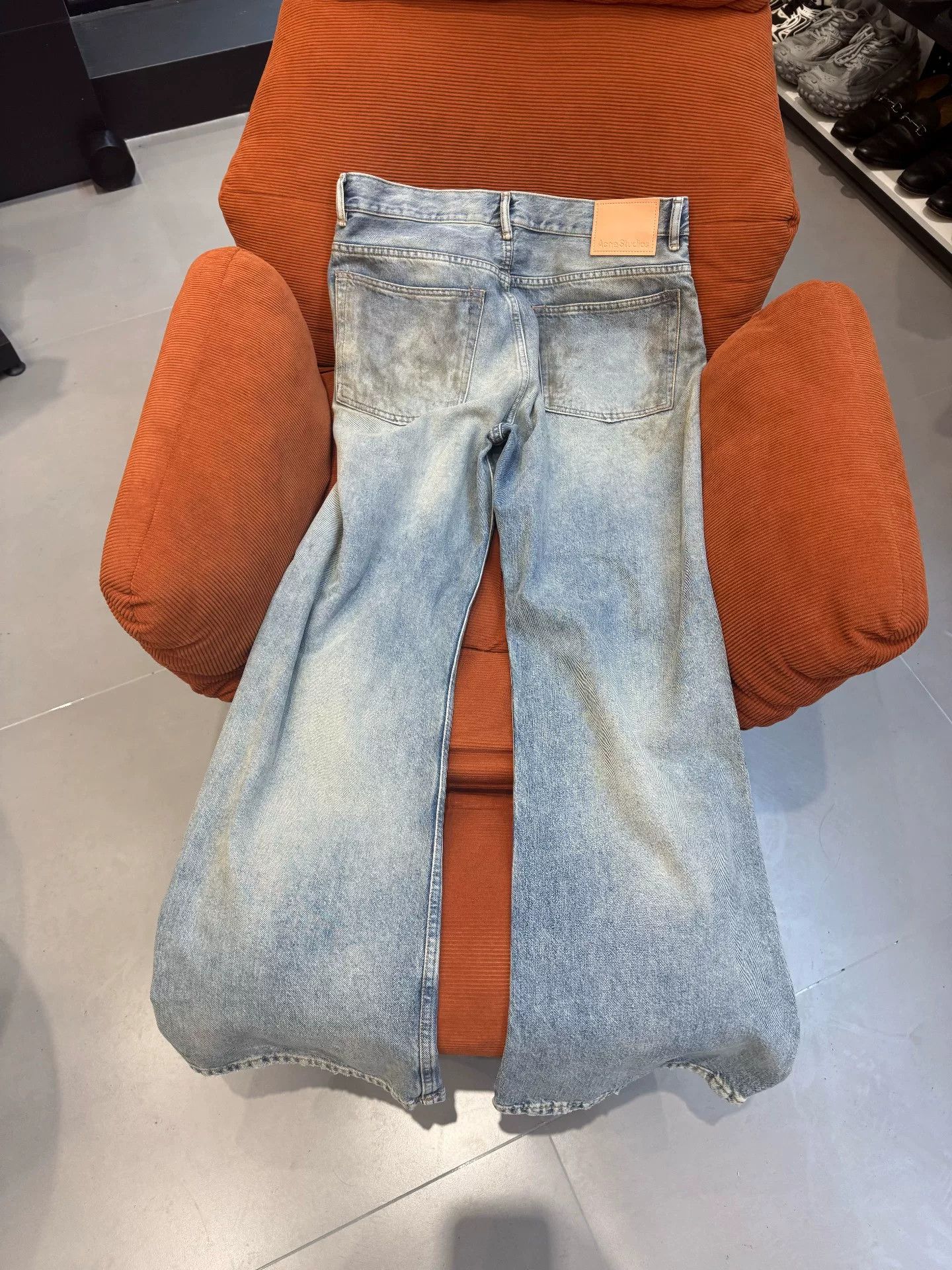 Acne Studios Acne Studios Dirty Wash Denim Jeans Size 34 Size US 34 / EU 50 - 3 Thumbnail