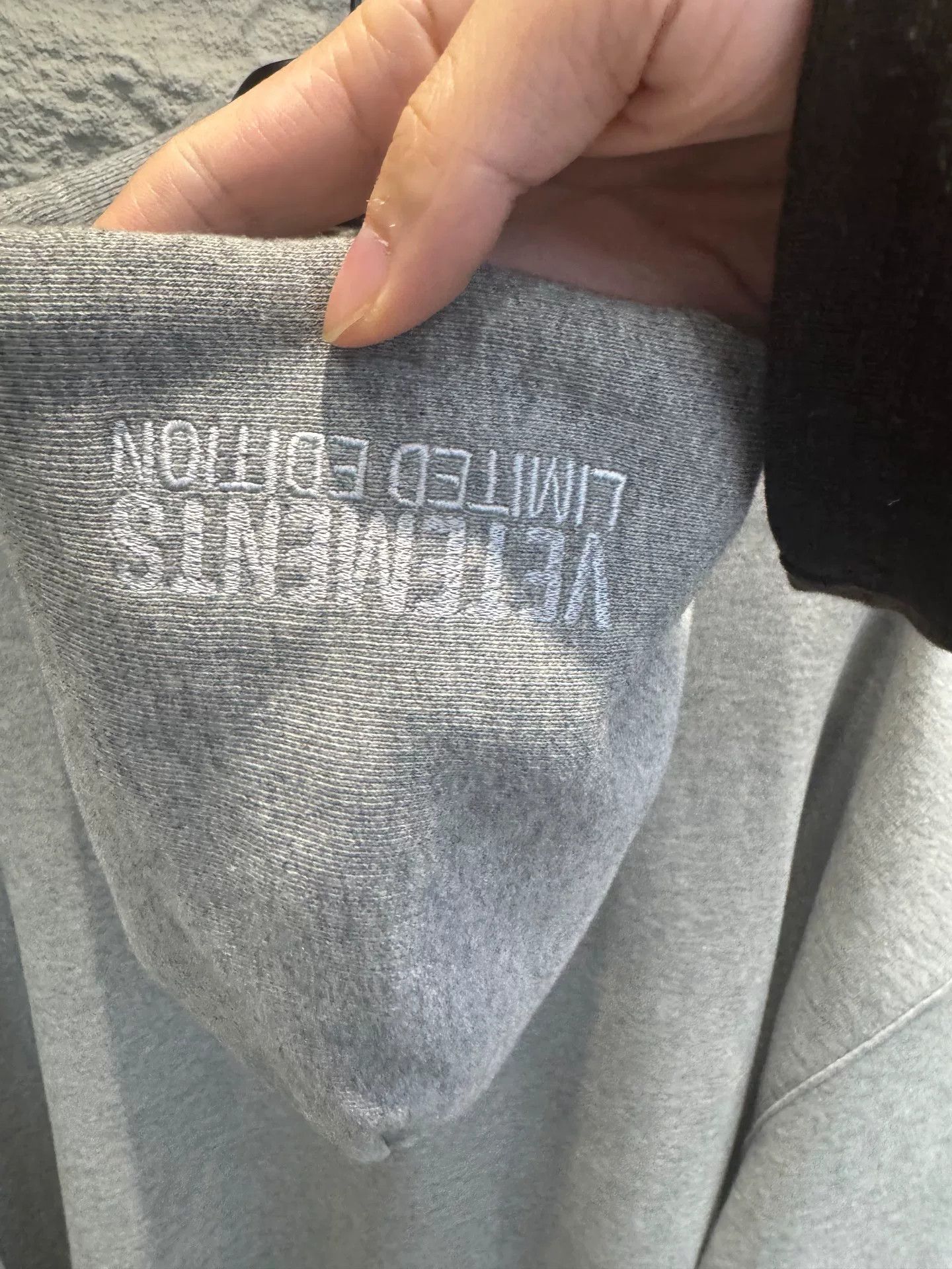 Vetements Vetements Limited Edition Reverse Hoodie Size S Size US S / EU 44-46 / 1 - 5 Thumbnail