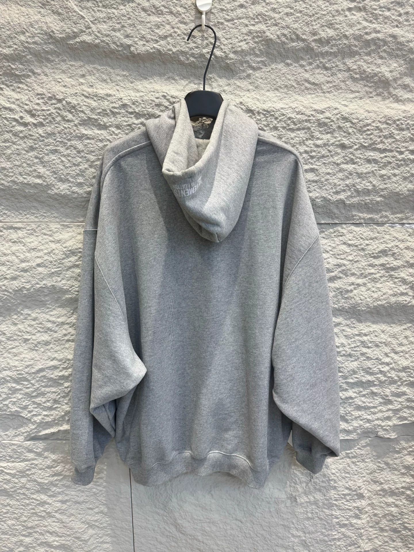 Vetements Vetements Limited Edition Reverse Hoodie Size S Size US S / EU 44-46 / 1 - 4 Thumbnail