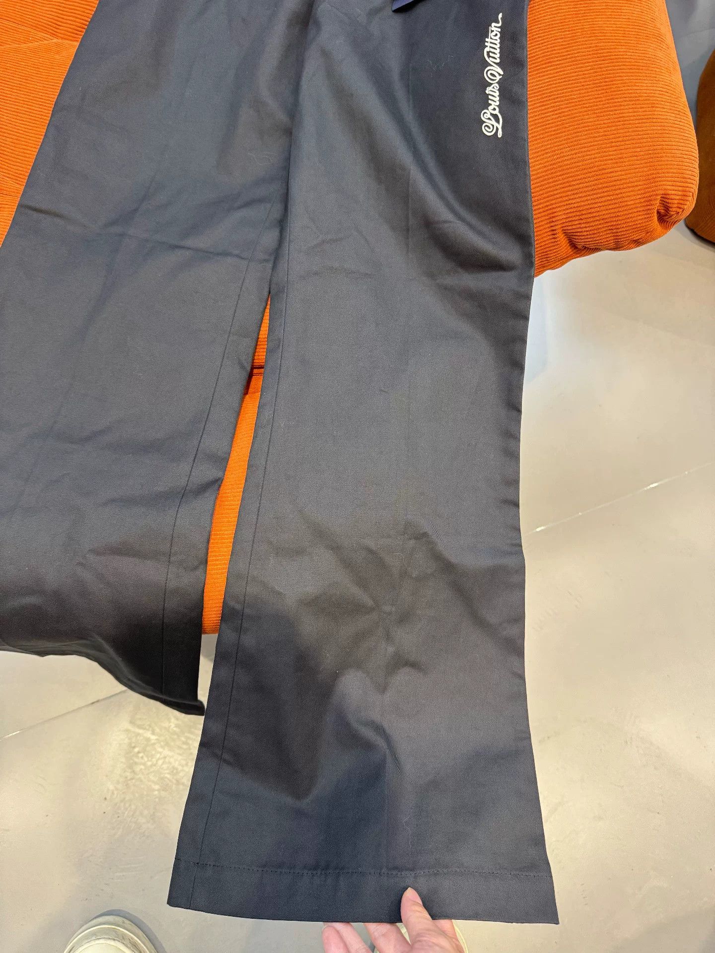 Louis Vuitton Louis Vuitton Script Logo Flared Pants US 30 Size US 30 / EU 46 - 3 Thumbnail