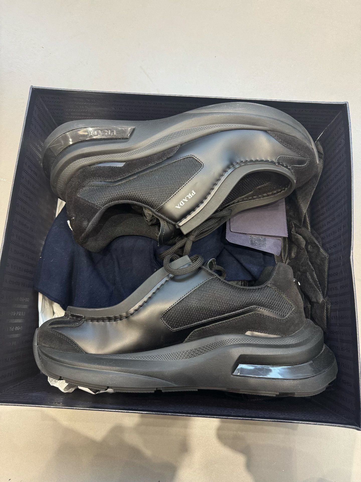 Prada Prada Logo Low-Top Sneakers Black Size 11 Size US 11 / EU 44 - 7 Thumbnail