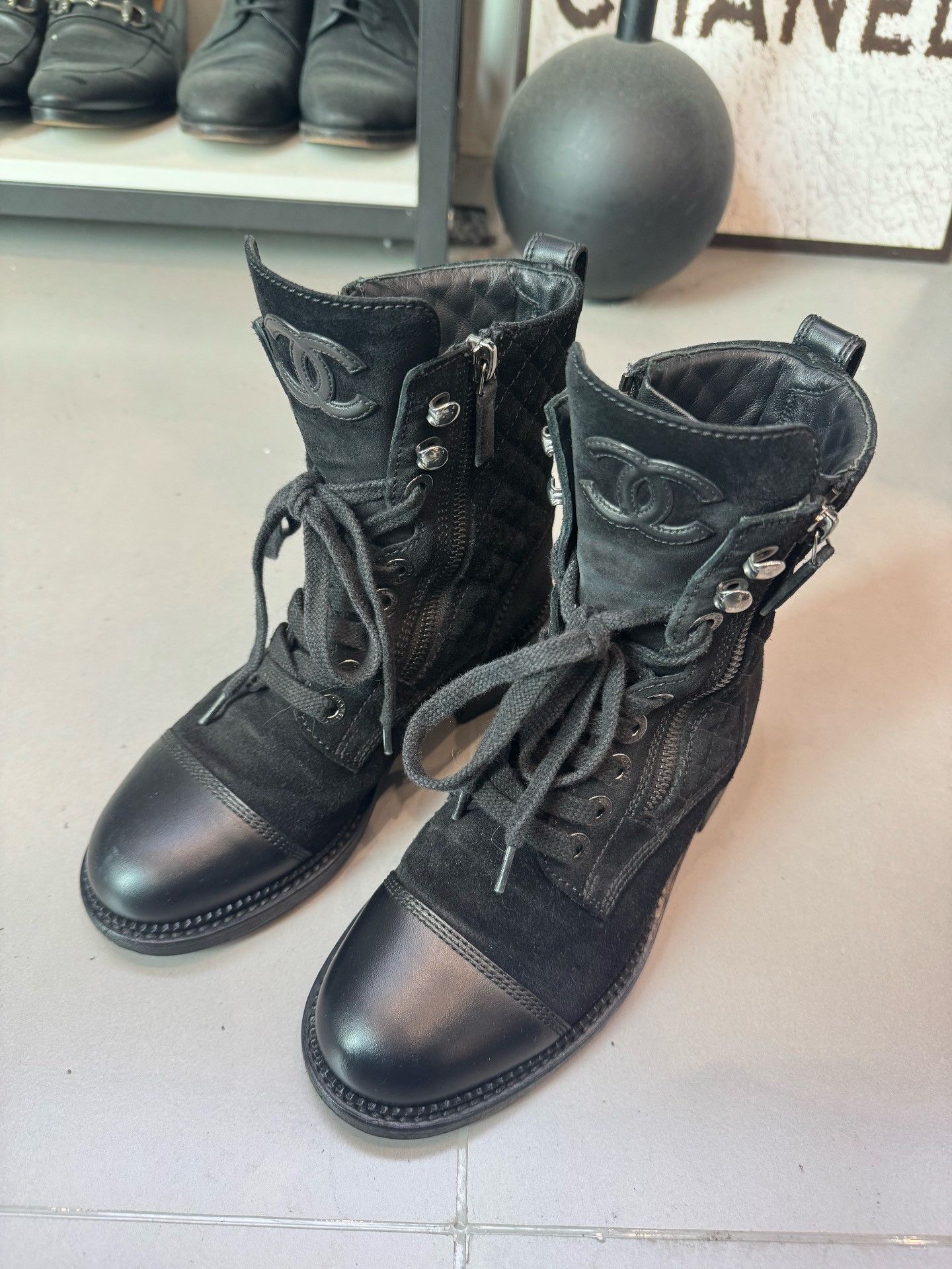 Chanel Chanel CC Logo Quilted Suede Combat Boots Size 36 Size US 6 / IT 36 - 2 Thumbnail