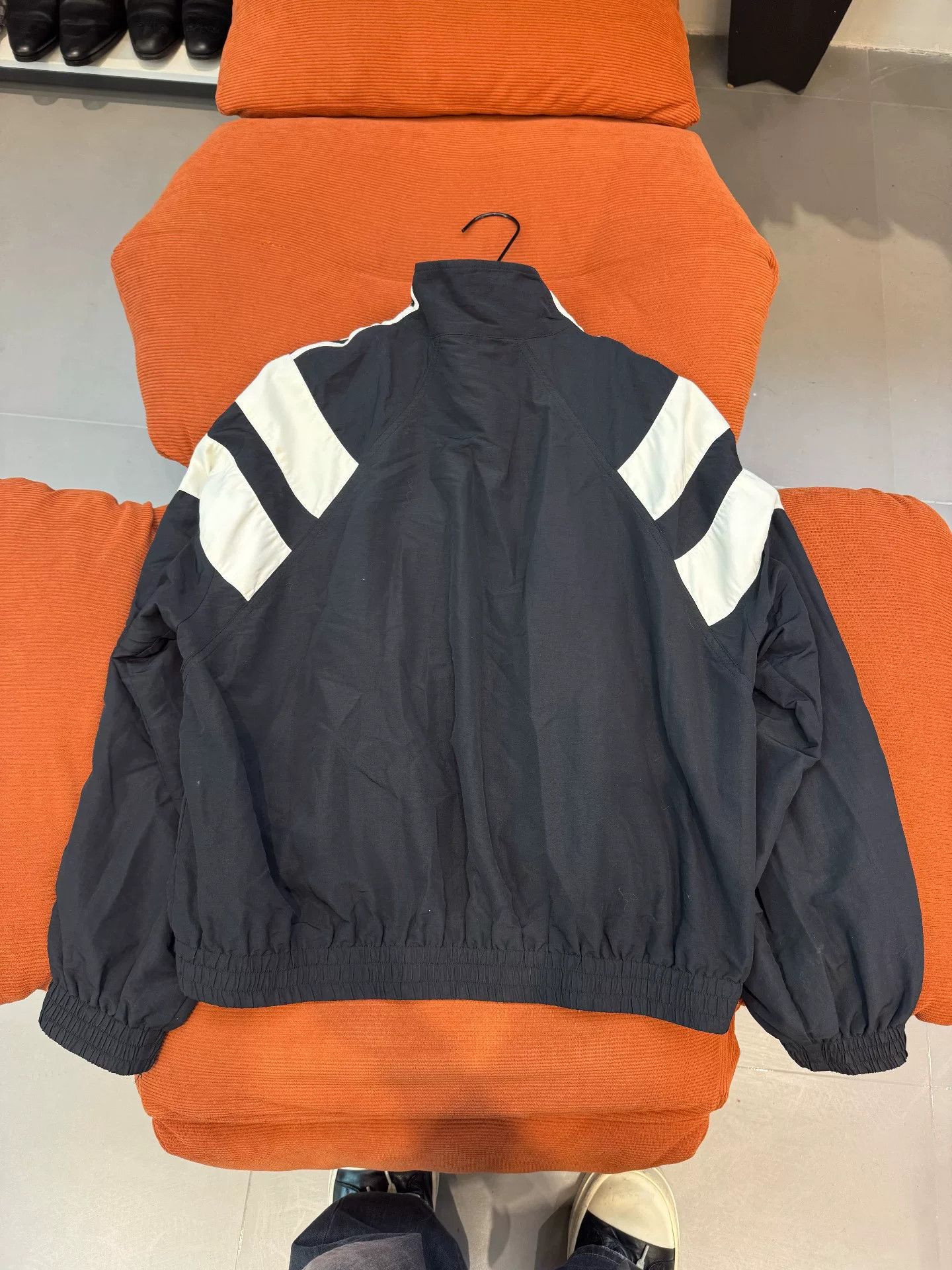Balenciaga Balenciaga Sporty B Windbreaker Jacket Size L Size US L / EU 52-54 / 3 - 3 Thumbnail